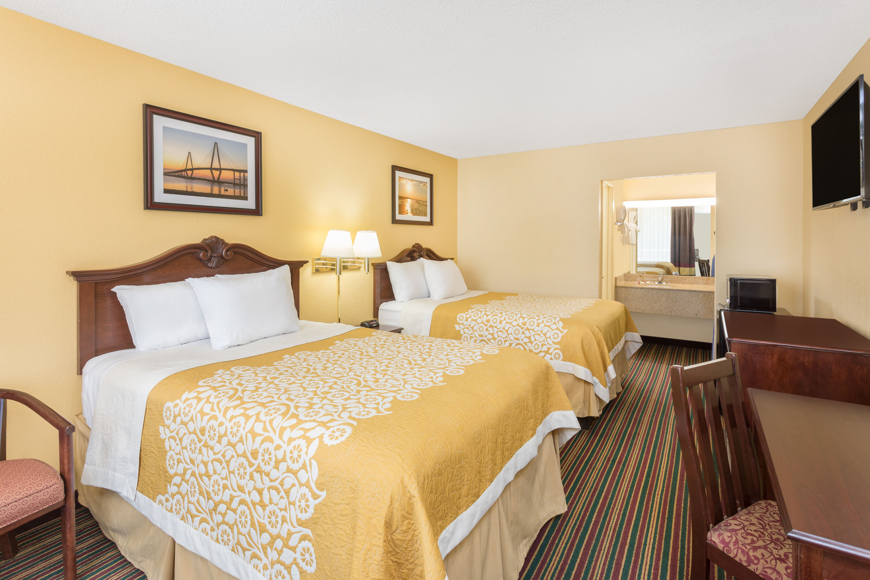 Days Inn By Wyndham Mt Pleasant Charleston Patriots Point