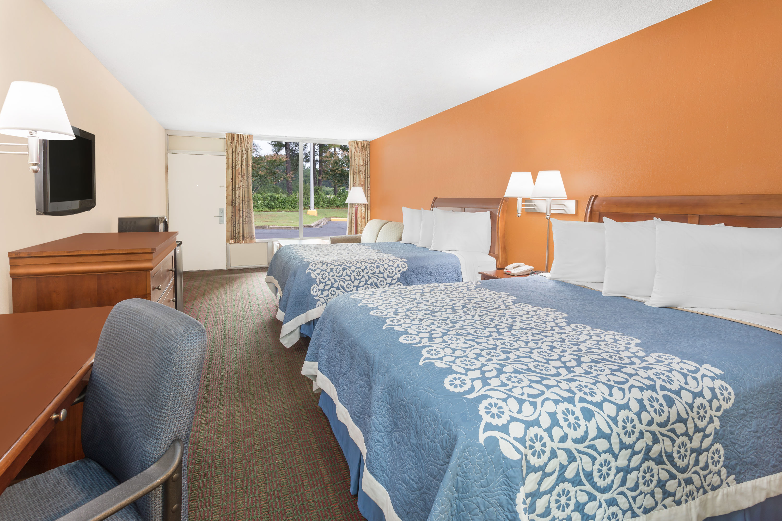 Guest room at the Days Inn by Wyndham Orangeburg South in Orangeburg, South Carolina