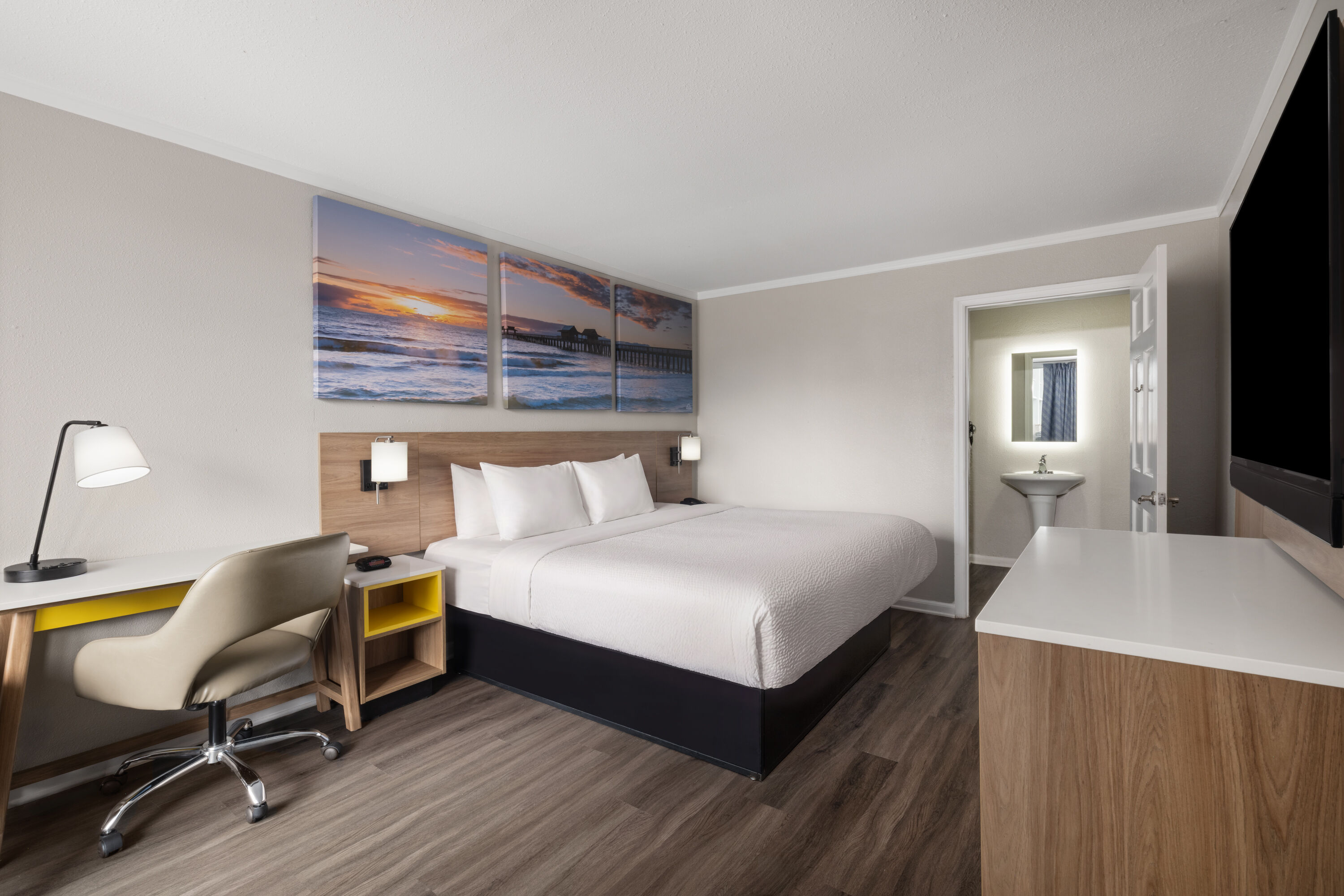 Guest room at the Days Inn by Wyndham Pawleys Island in Pawleys Island, South Carolina
