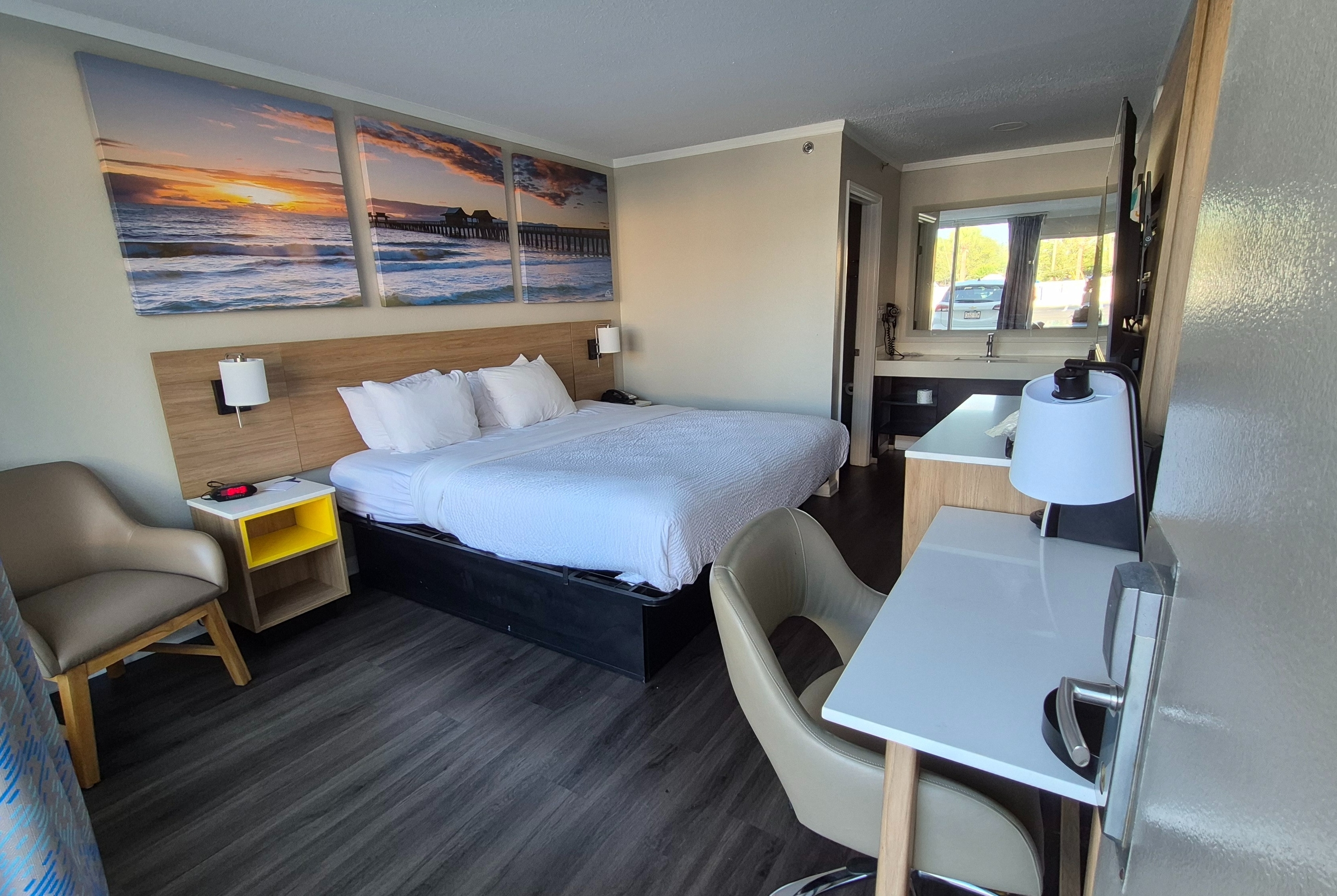Guest room at the Days Inn by Wyndham Pawleys Island in Pawleys Island, South Carolina