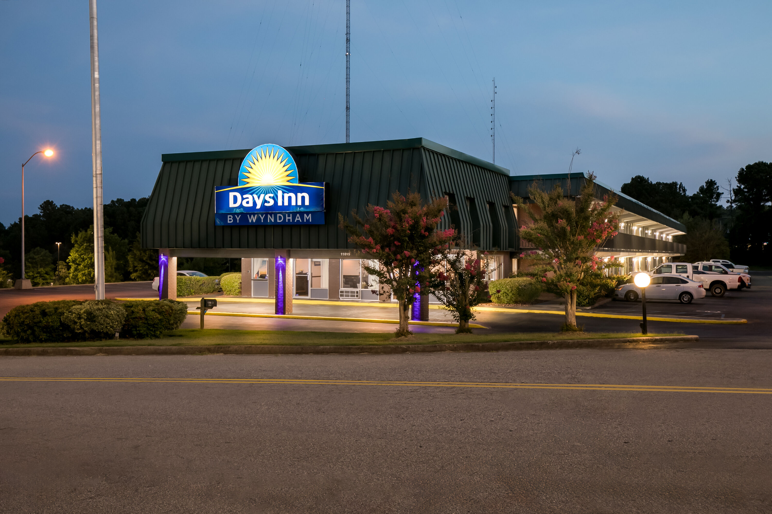 Exterior Night Image of Days Inn by Wyndham Seneca / Clemson Area hotel in Seneca, South Carolina