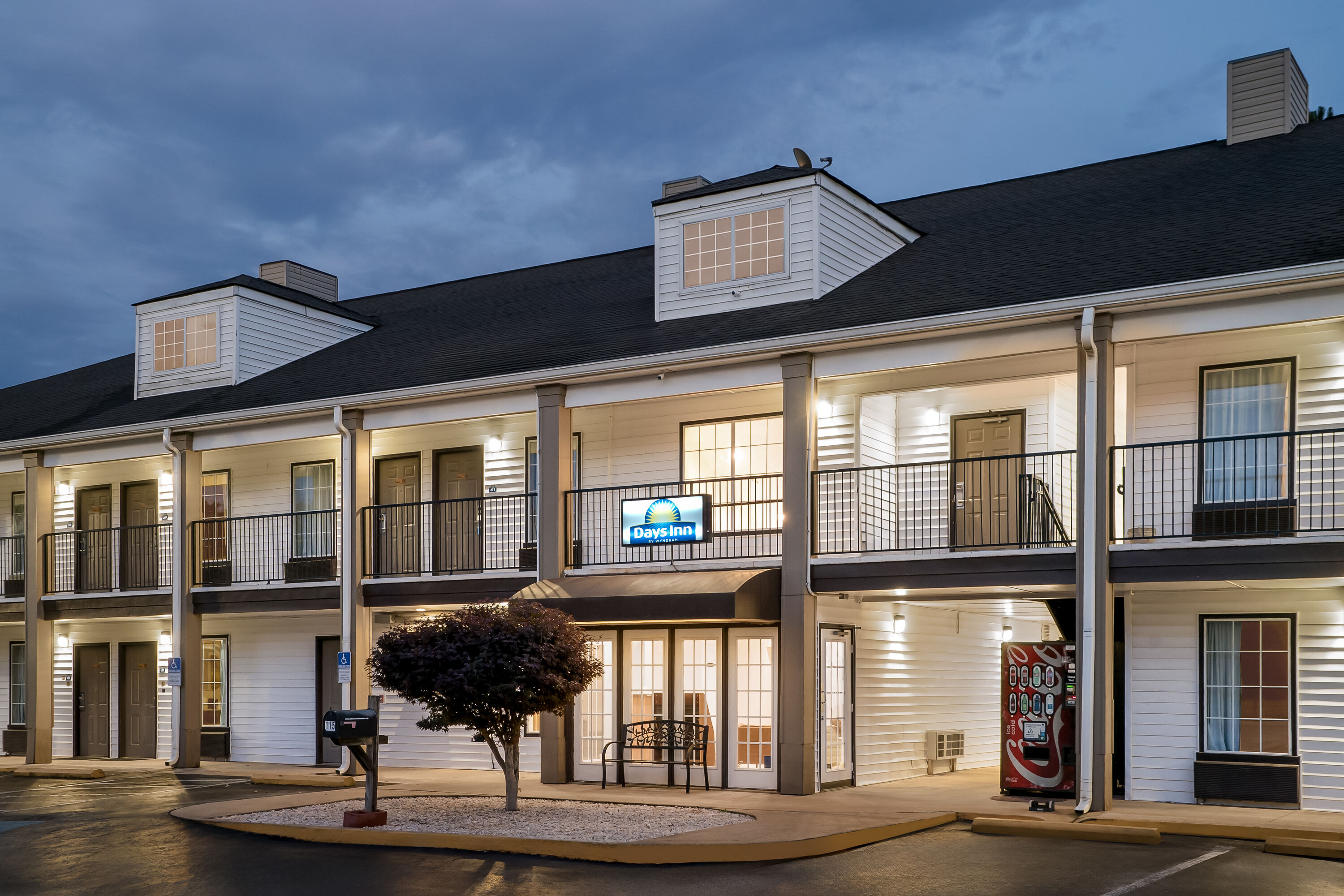 Exterior Night Image of Days Inn by Wyndham Spartanburg hotel in Spartanburg, South Carolina