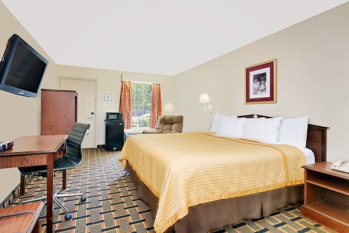 Days Inn By Wyndham Spartanburg Sc Hotels Days Inn By Wyndham Spartanburg