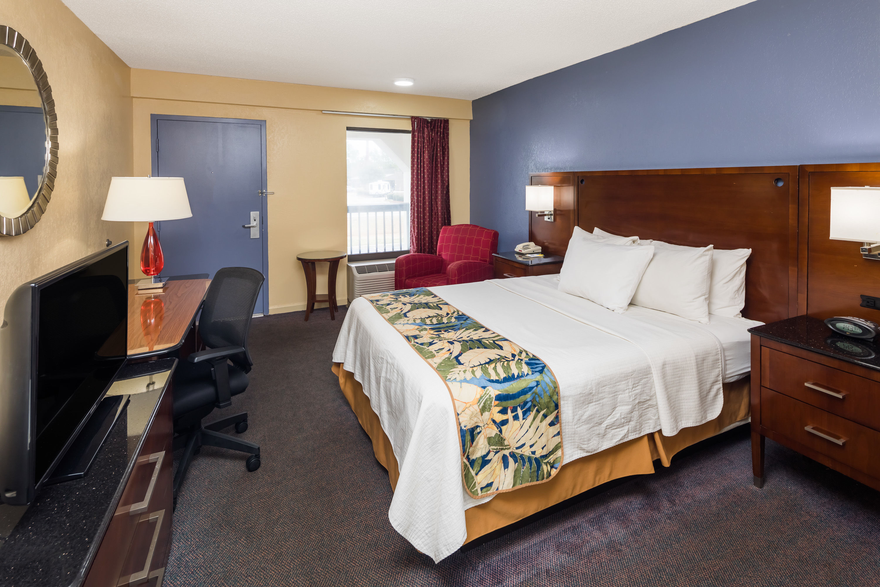 Guest room at the Days Inn by Wyndham Walterboro in Walterboro, South Carolina