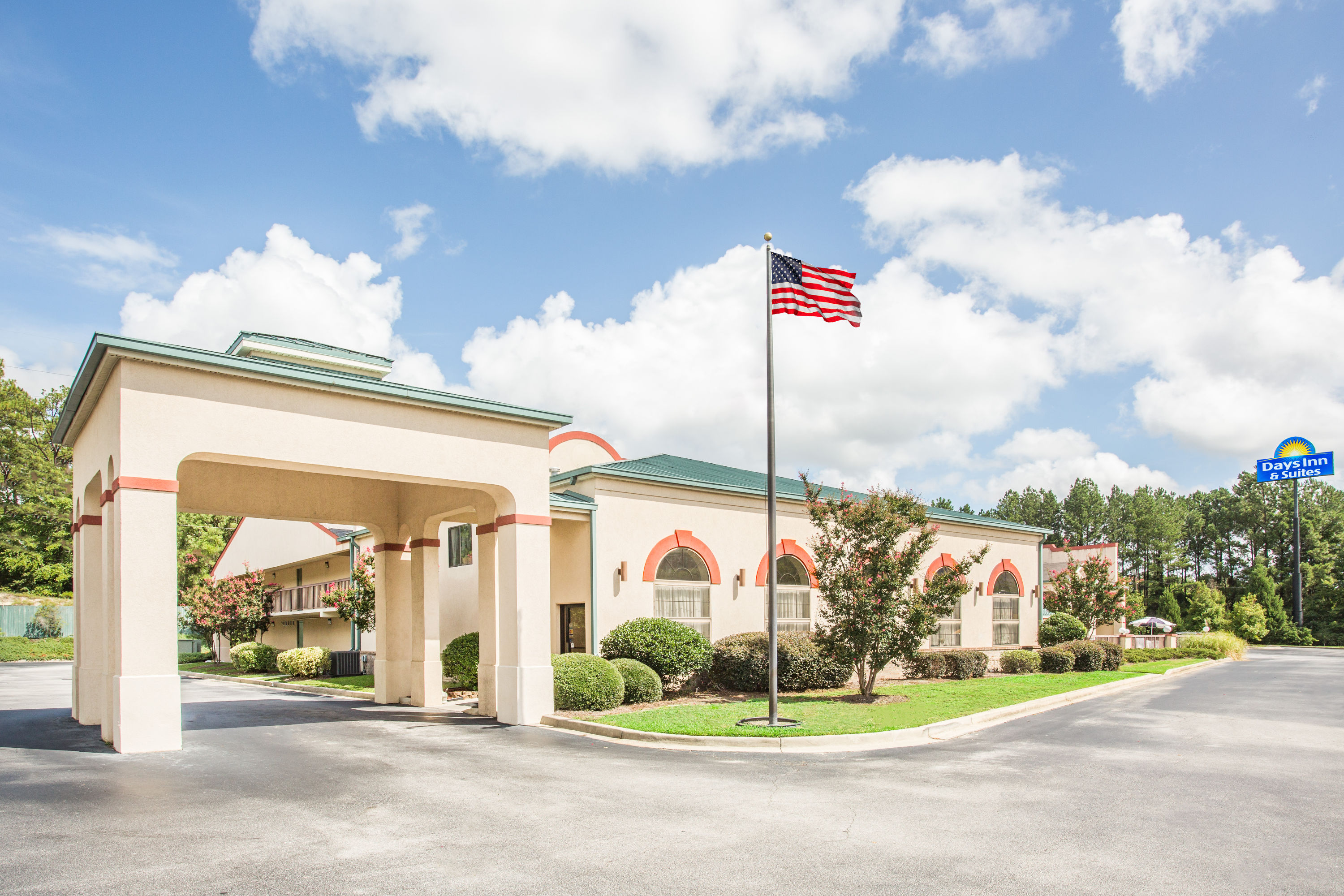 Days Inn Suites By Wyndham Columbia Airport West Columbia Sc
