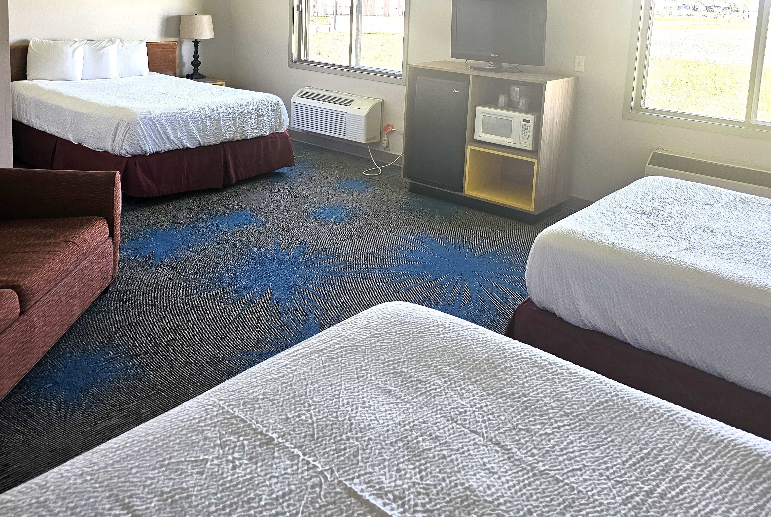 Guest room at the Days Inn by Wyndham North Sioux City in North Sioux City, South Dakota