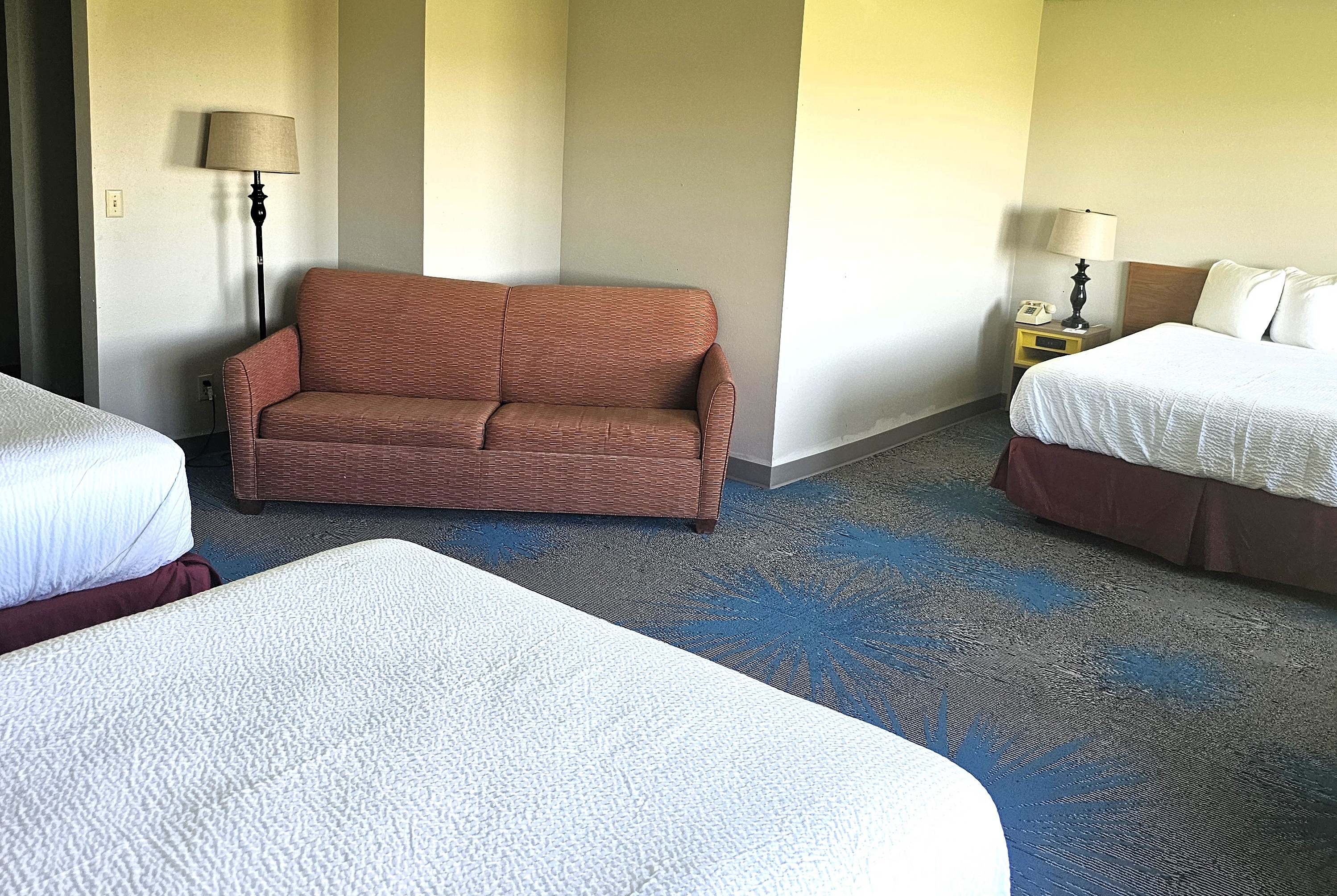 Guest room at the Days Inn by Wyndham North Sioux City in North Sioux City, South Dakota