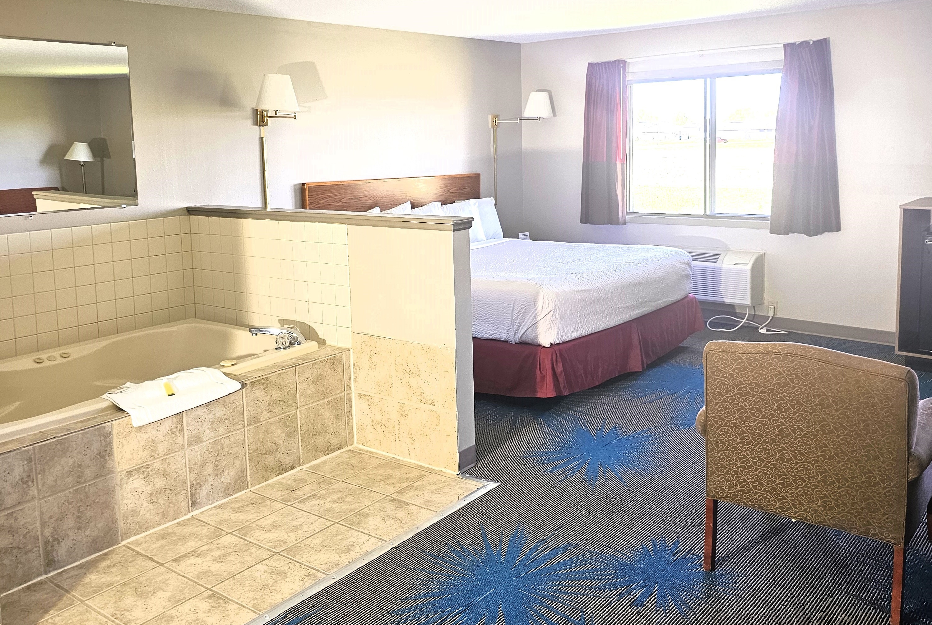 Guest room at the Days Inn by Wyndham North Sioux City in North Sioux City, South Dakota