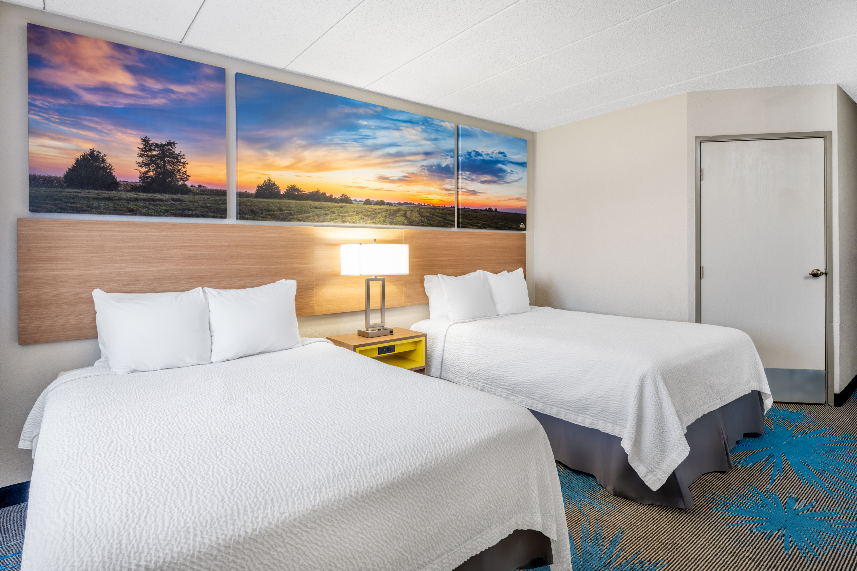 Guest room at the Days Inn by Wyndham Sioux Falls Airport in Sioux Falls, South Dakota