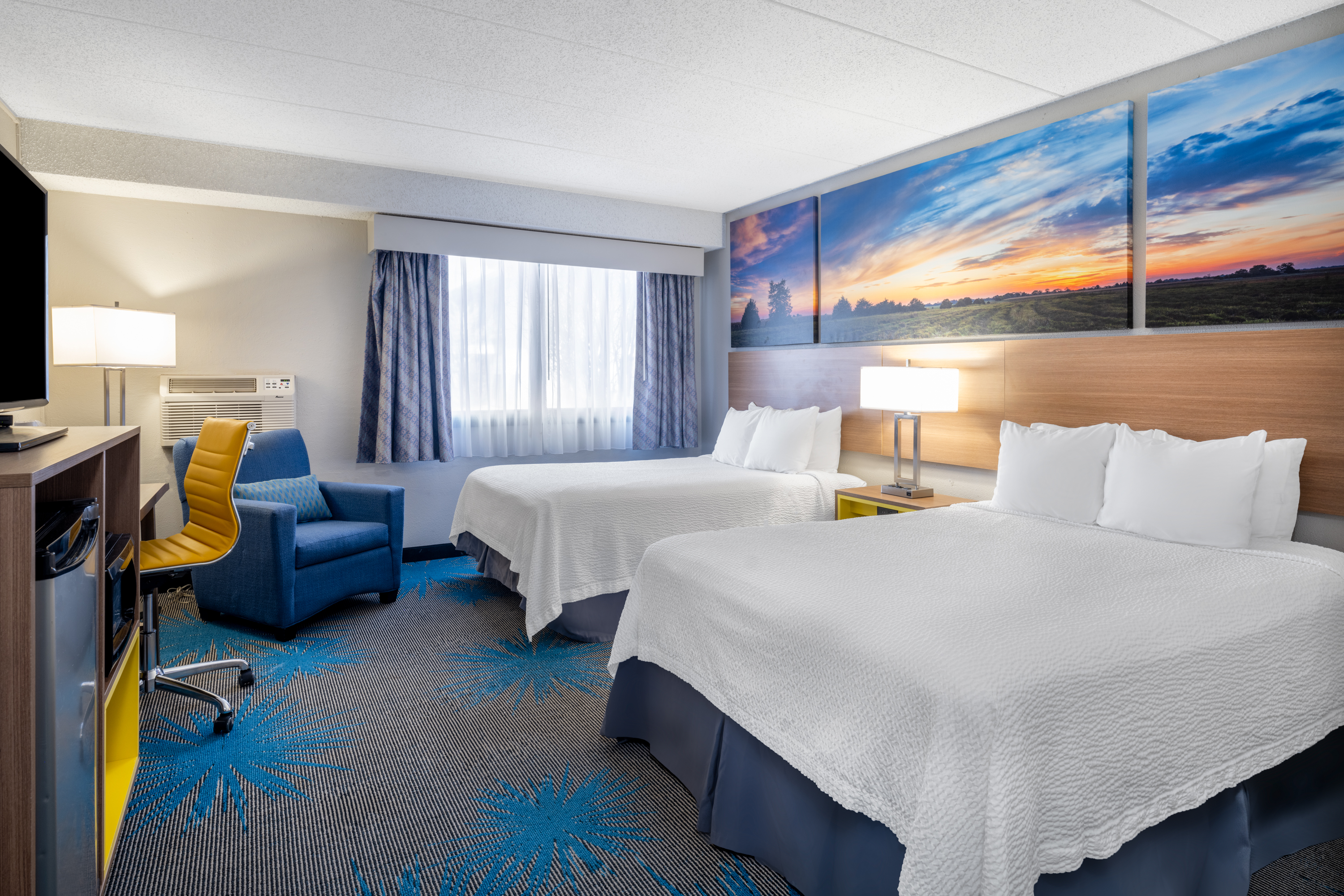 Guest room at the Days Inn by Wyndham Sioux Falls Airport in Sioux Falls, South Dakota