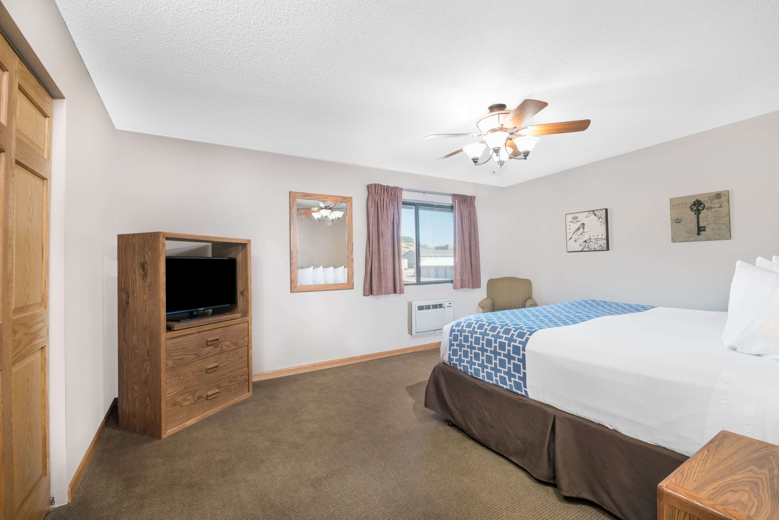 Days Inn by Wyndham Spearfish Spearfish, SD Hotels
