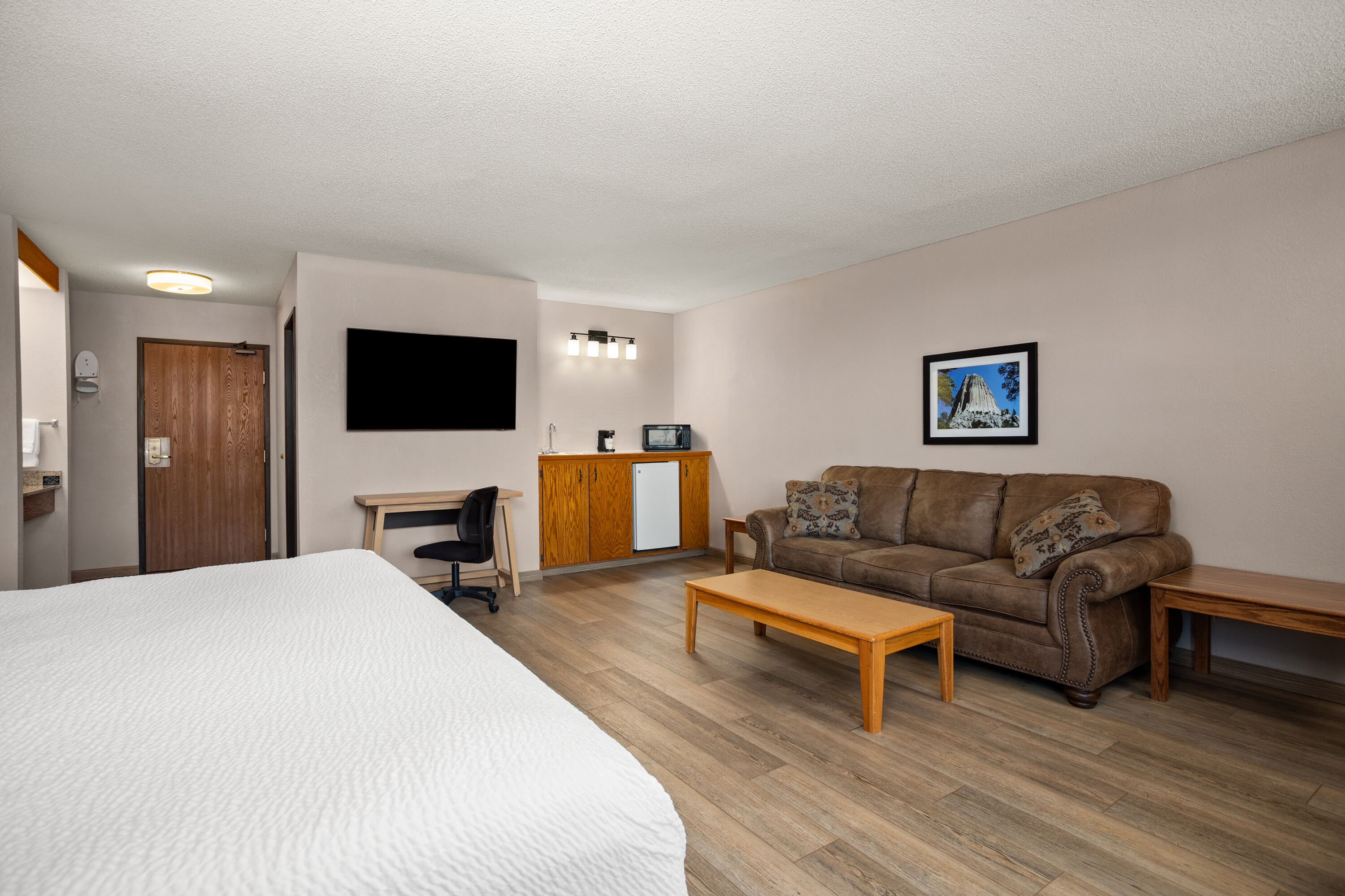 Days Inn by Wyndham Spearfish suite in Spearfish, South Dakota