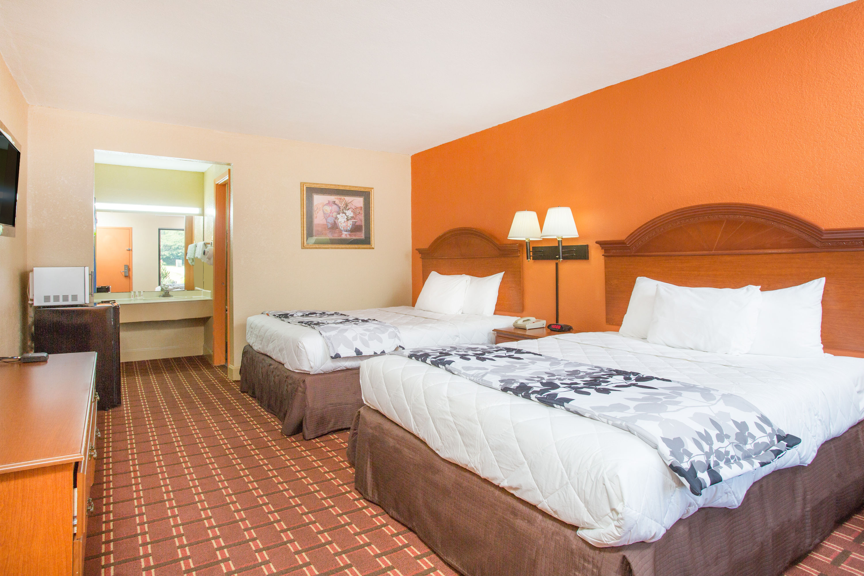 Guest room at the Days Inn by Wyndham Athens in Athens, Tennessee