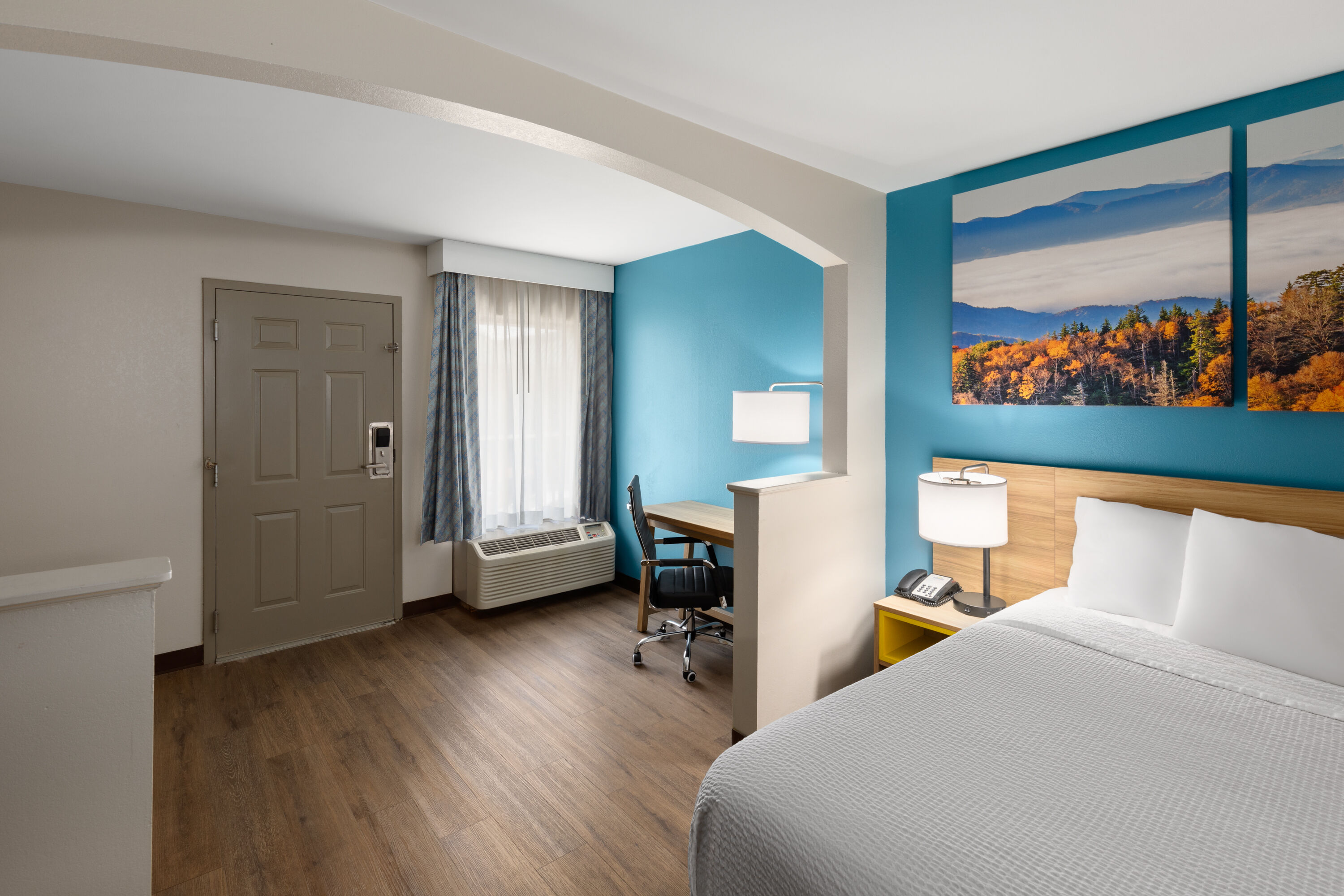 Guest room at the Days Inn by Wyndham Clarksville North in Clarksville, Tennessee