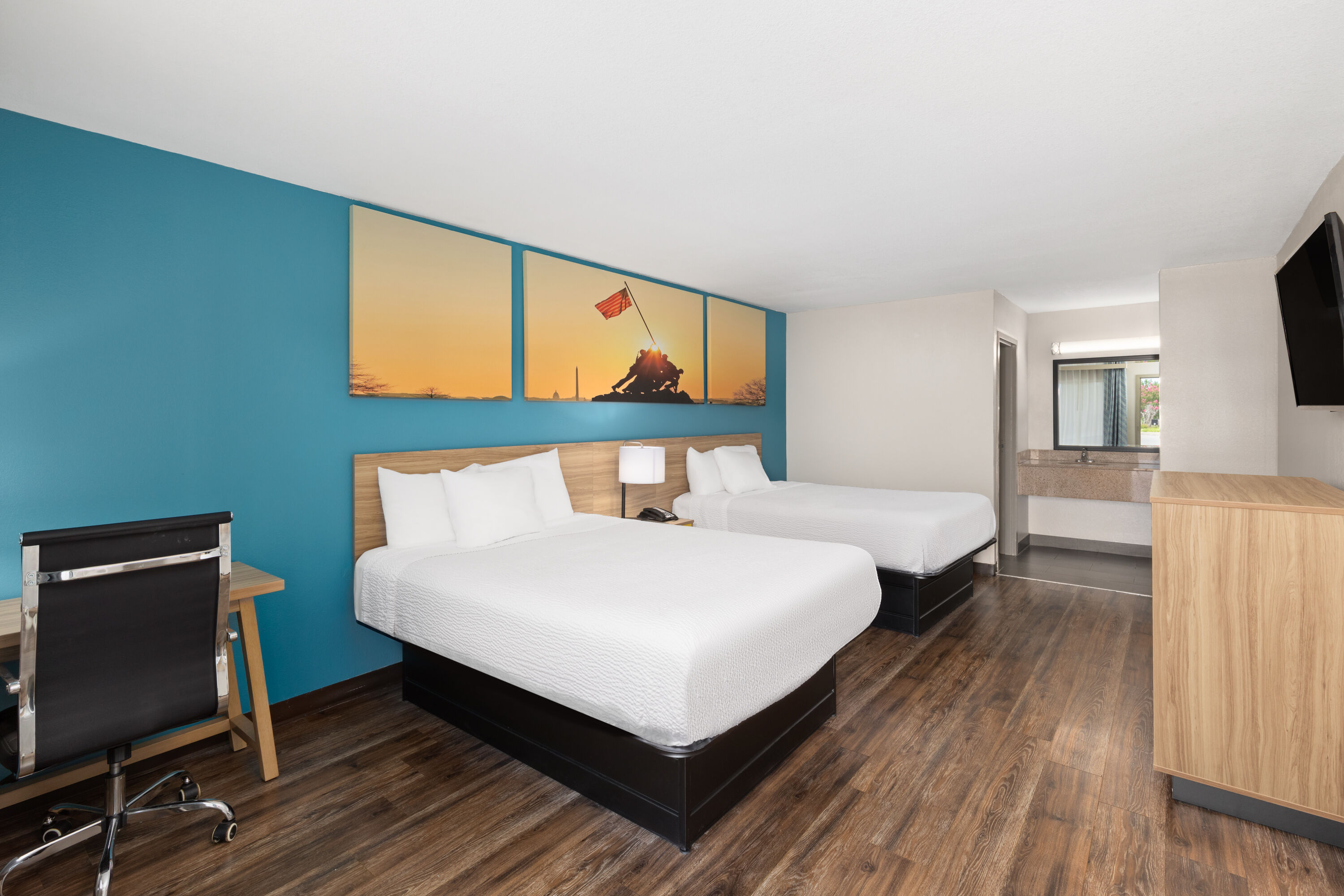 Guest room at the Days Inn by Wyndham Clarksville North in Clarksville, Tennessee