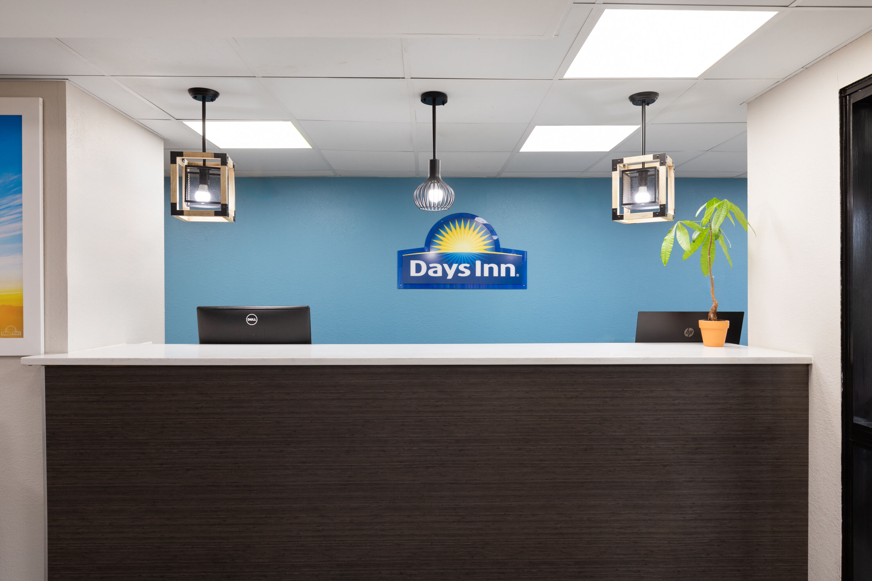 Days Inn by Wyndham Clarksville North reception in Clarksville, Tennessee
