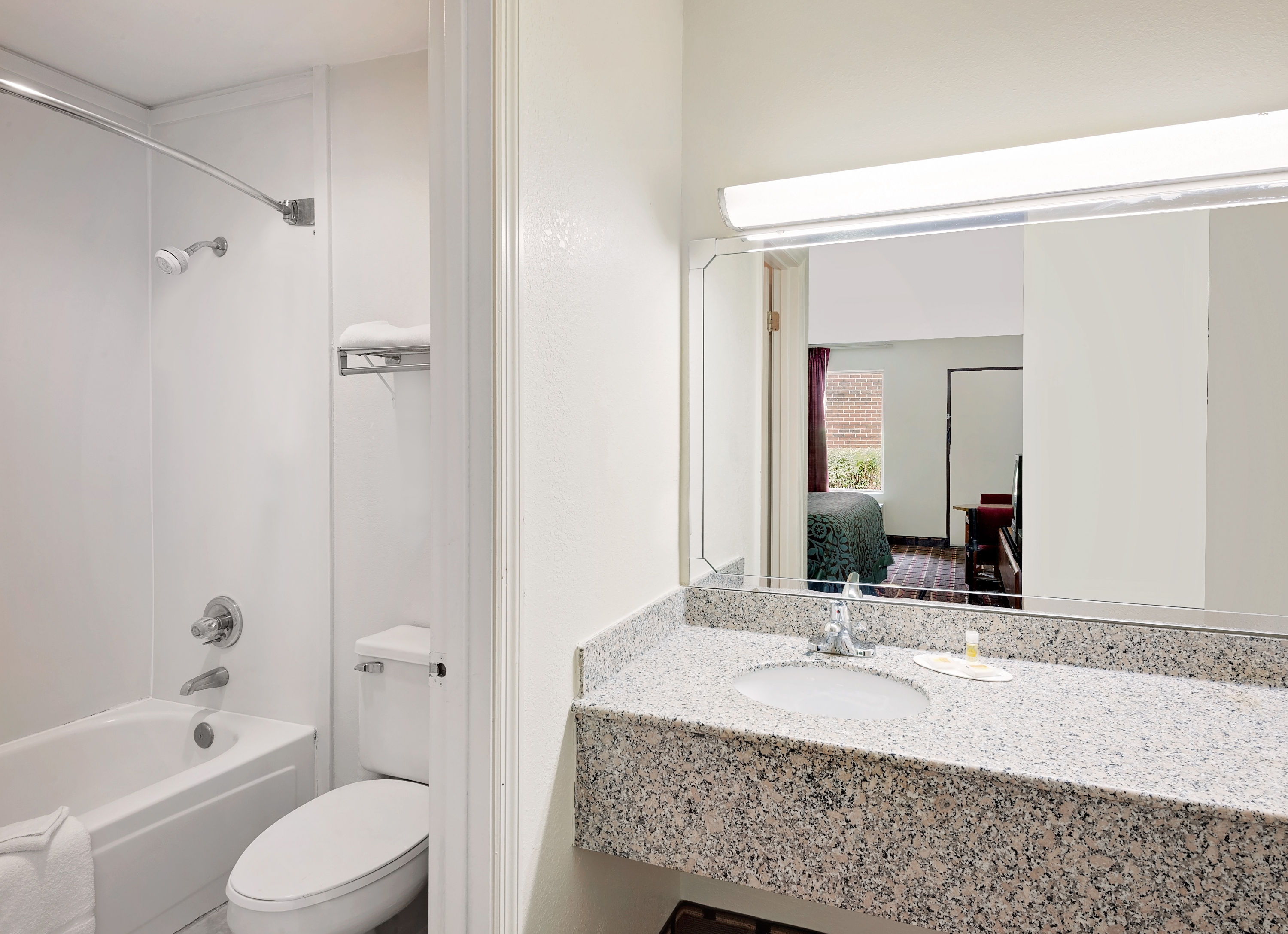Days Inn By Wyndham Cleveland Tn Cleveland Tn Hotels
