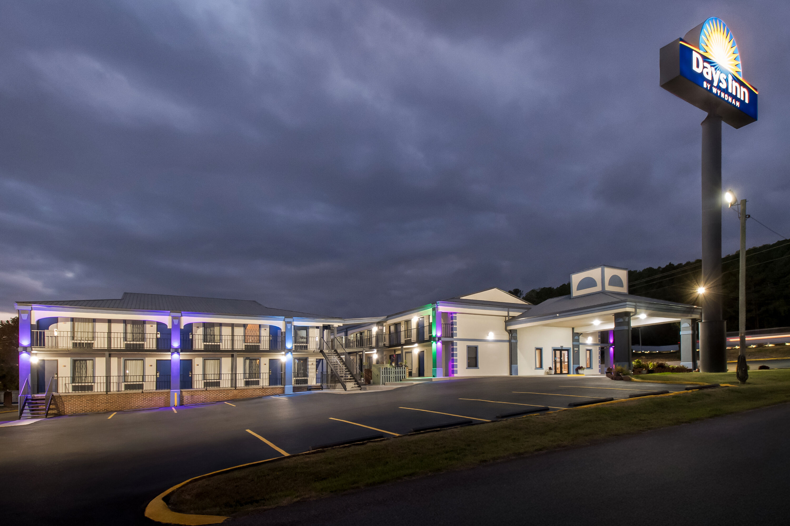 Exterior Night Image of Days Inn by Wyndham Cleveland TN hotel in Cleveland, Tennessee