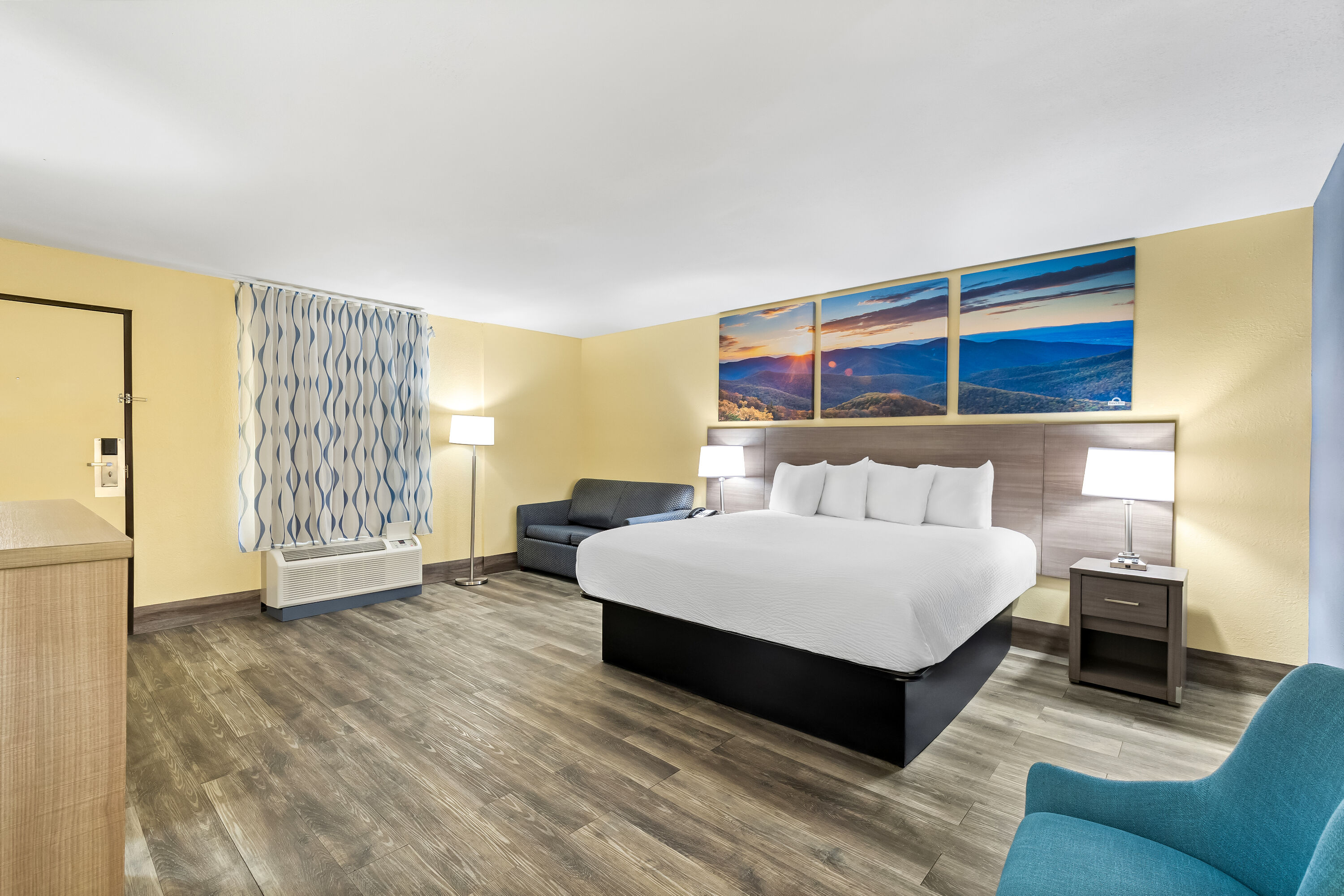 Days Inn by Wyndham Cleveland TN suite in Cleveland, Tennessee