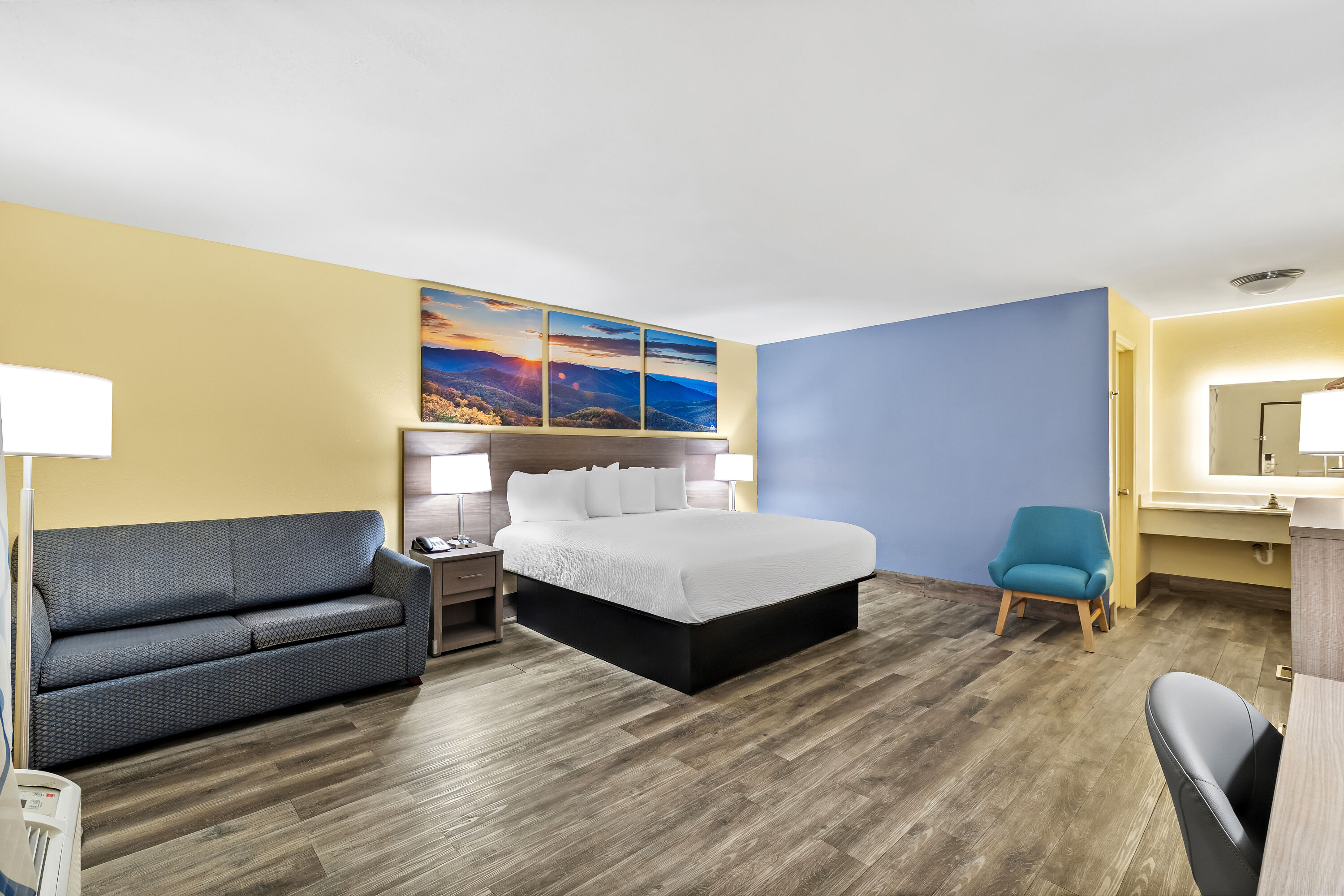 Days Inn by Wyndham Cleveland TN suite in Cleveland, Tennessee