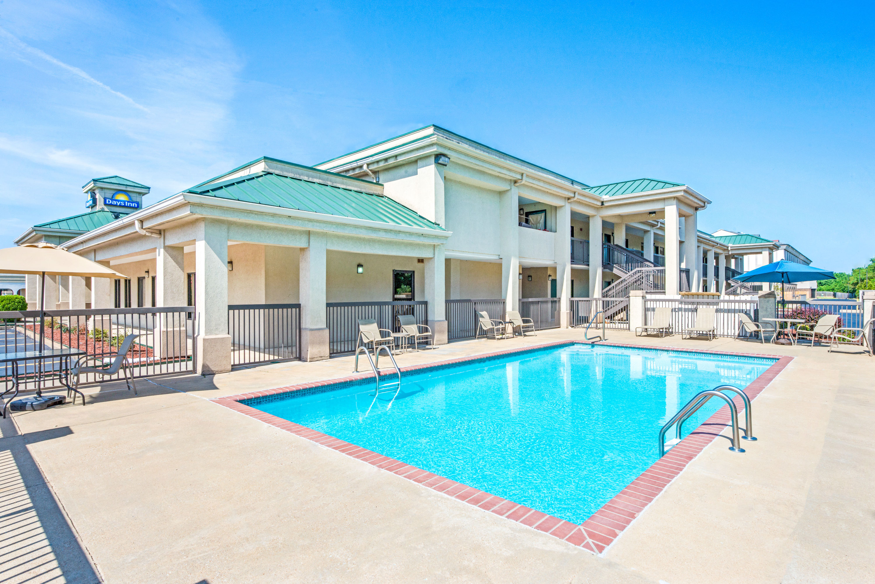 Days Inn by Wyndham Covington Covington, TN Hotels