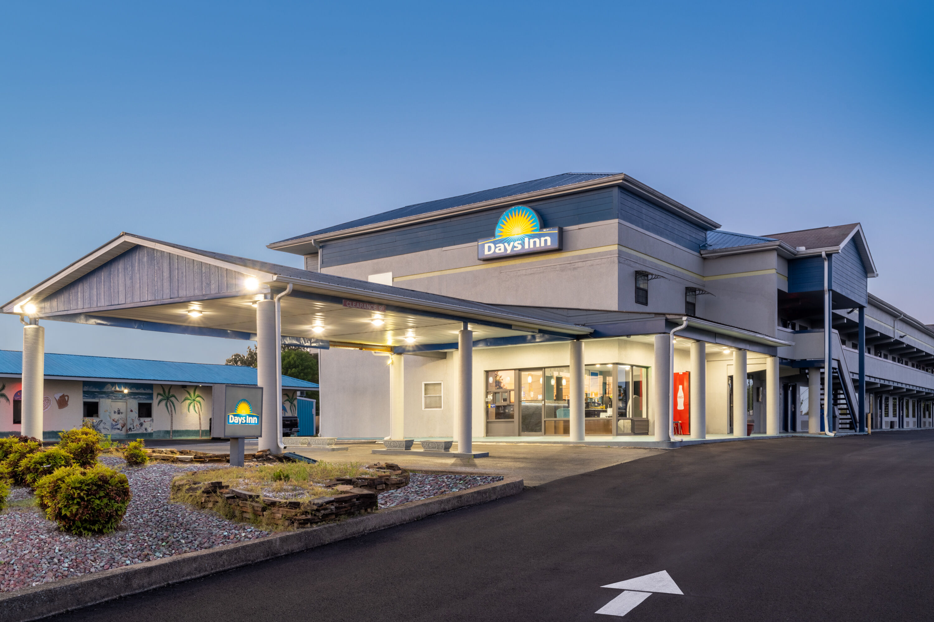 Exterior Dusk Image of Days Inn by Wyndham Greeneville hotel in Greeneville, Tennessee