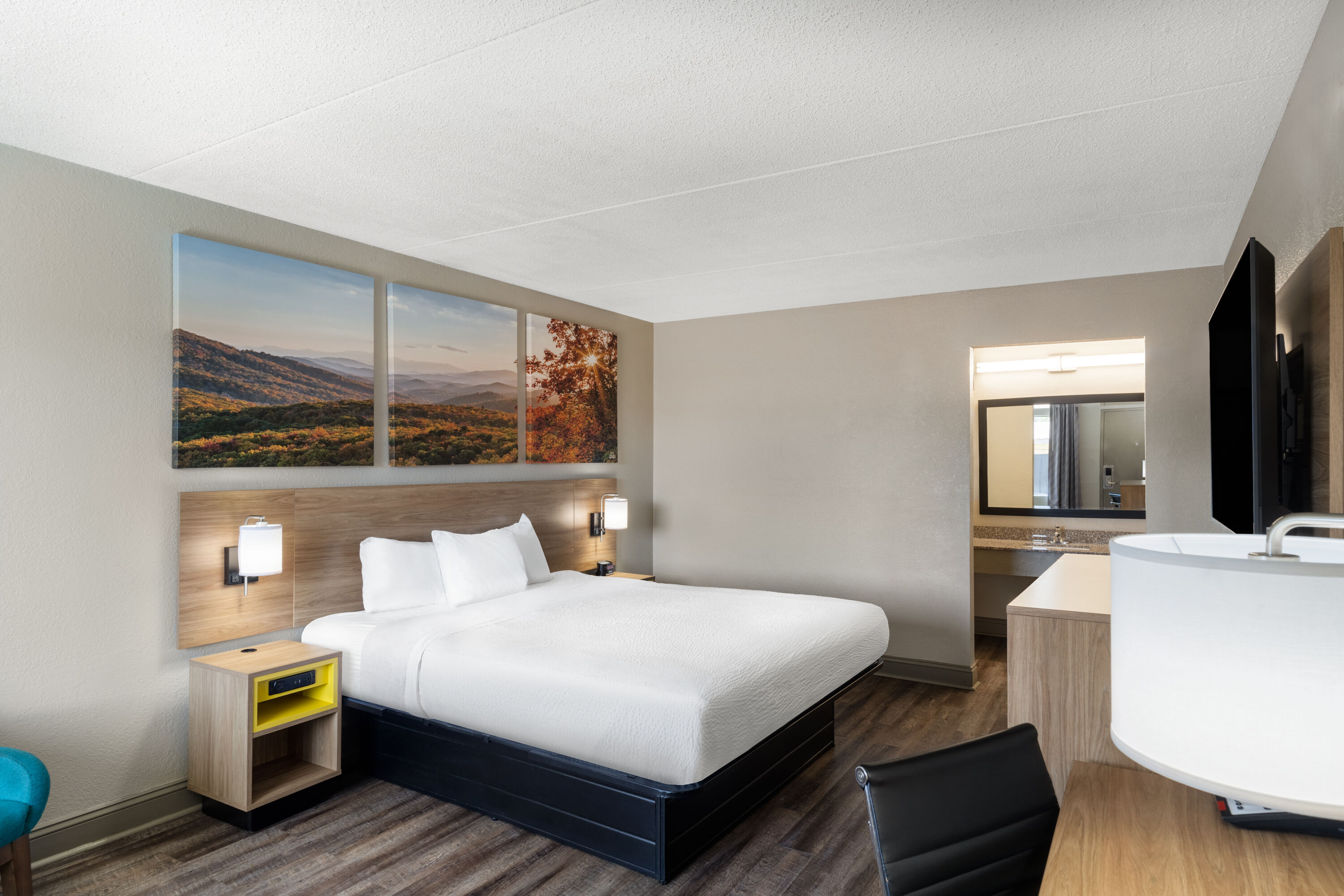 Guest room at the Days Inn by Wyndham Greeneville in Greeneville, Tennessee