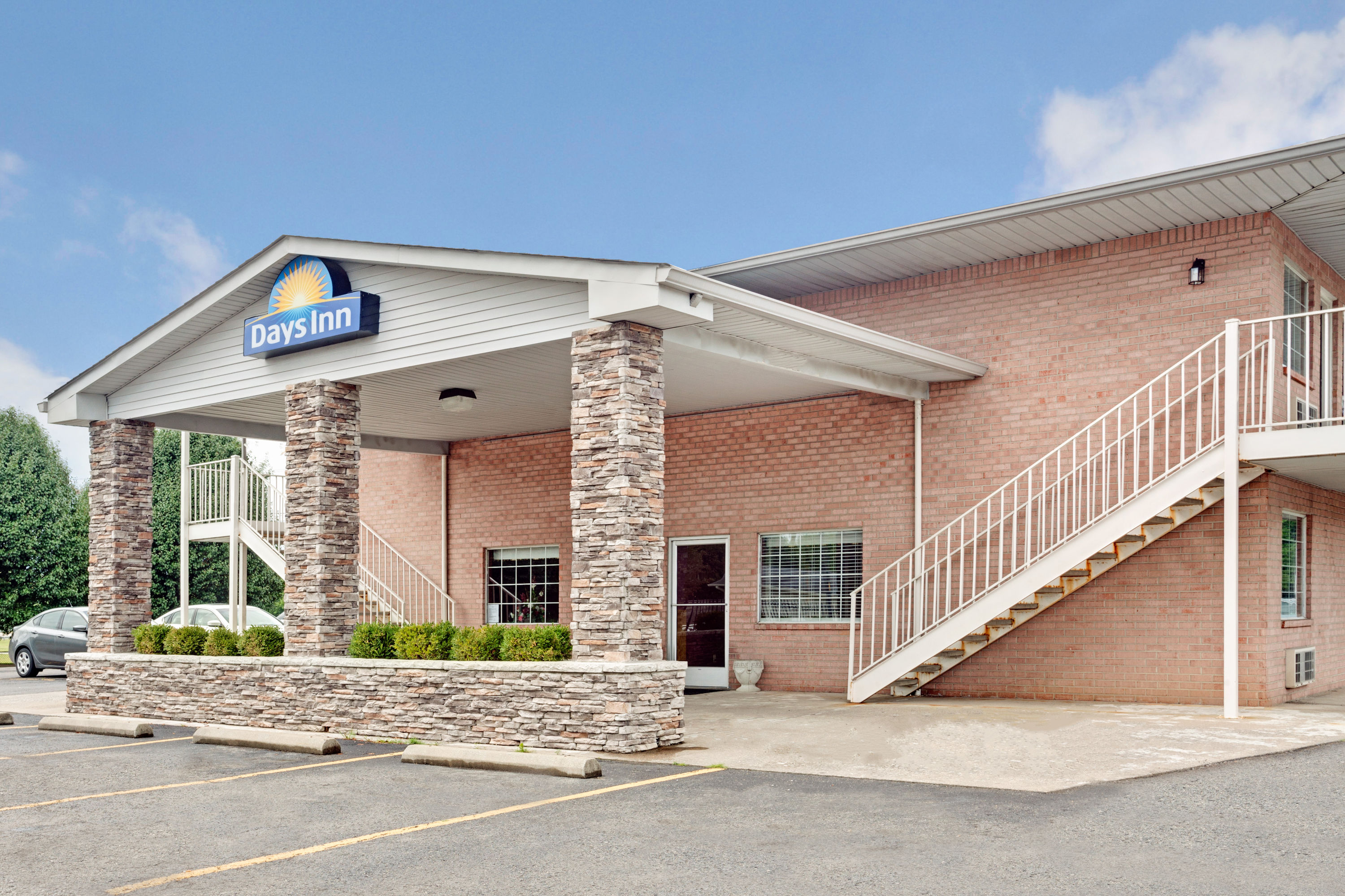 Exterior of Days Inn by Wyndham Joelton/Nashville hotel in Joelton, Tennessee