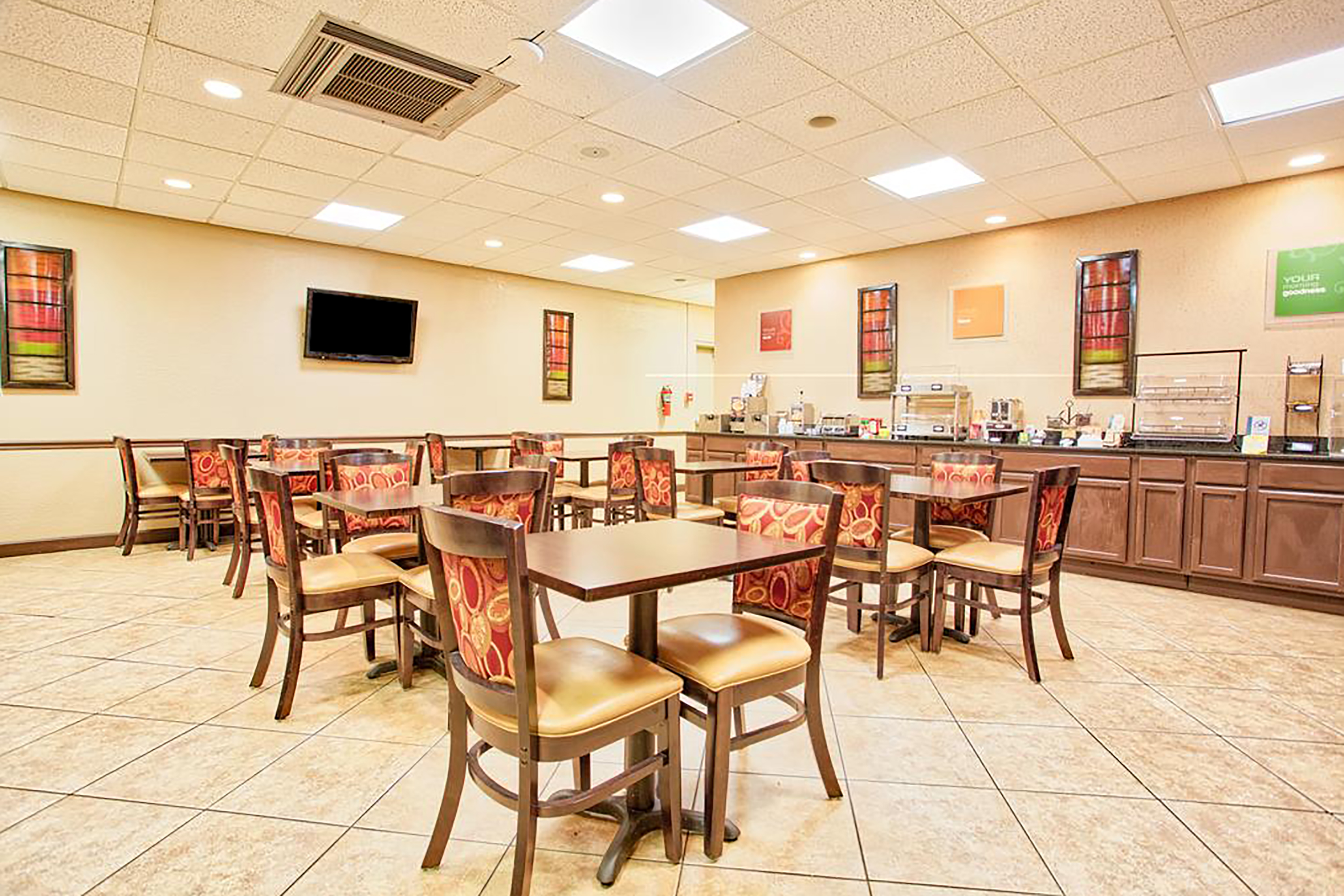 Free breakfast at Days Inn & Suites by Wyndham Johnson City in Johnson City, Tennessee