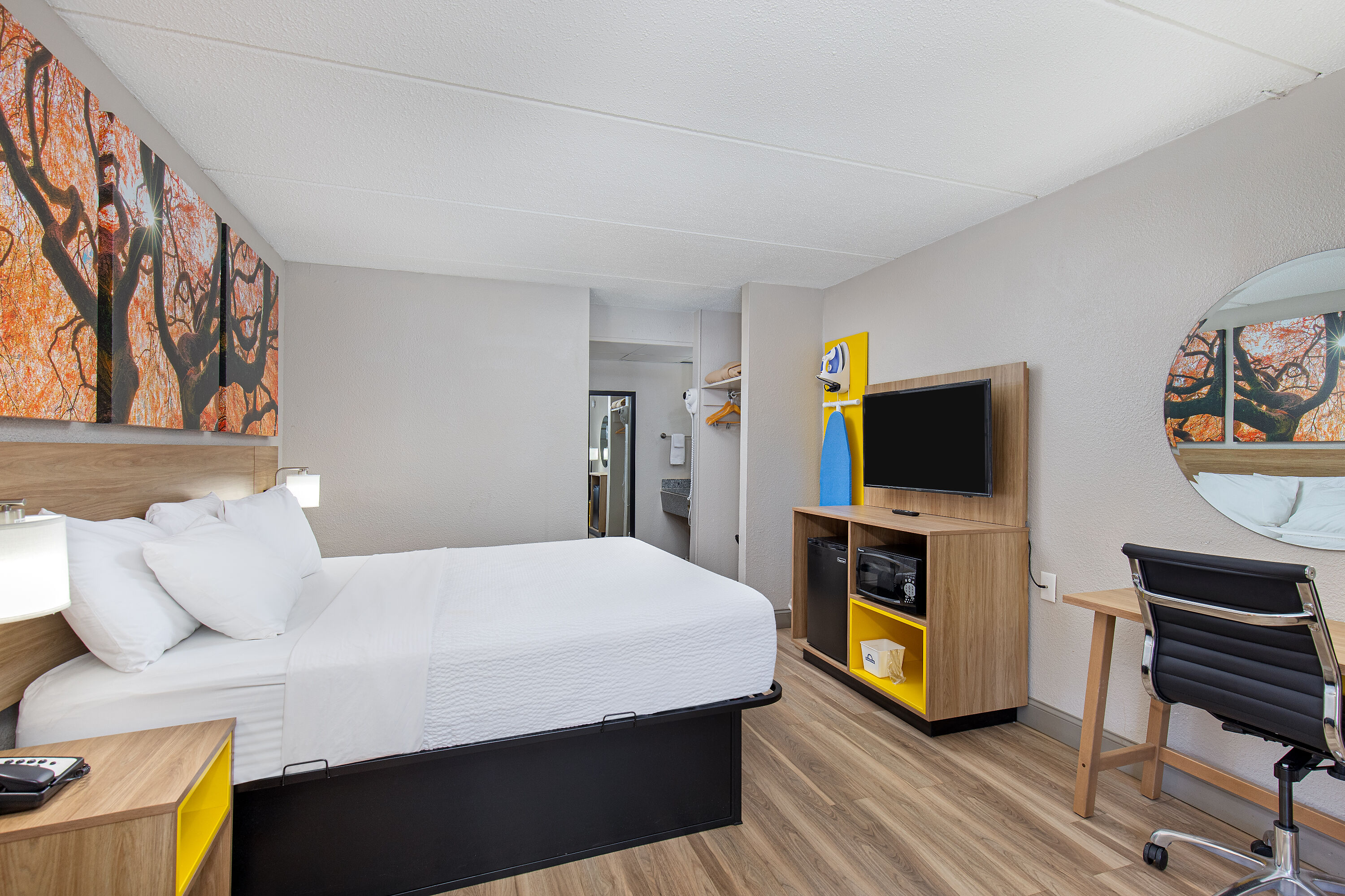 Guest room at the Days Inn by Wyndham Knoxville North in Knoxville, Tennessee