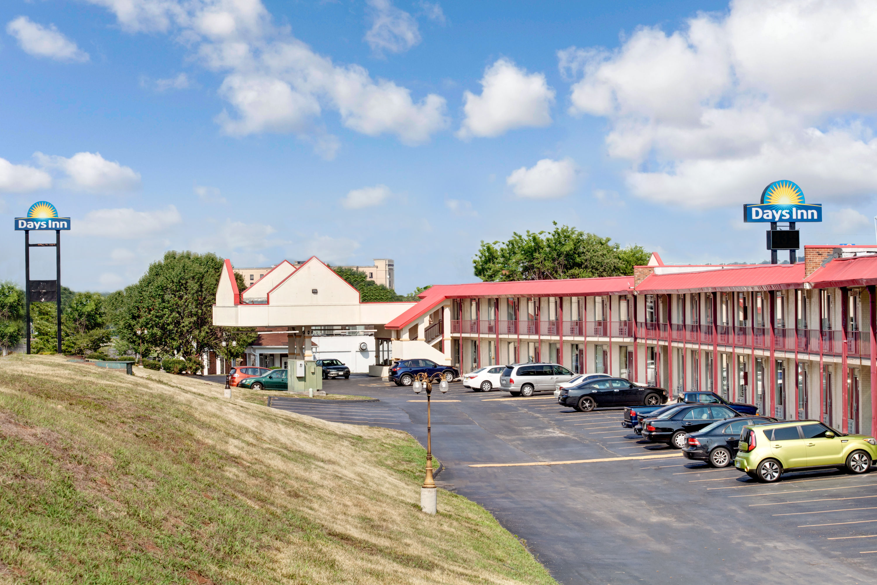 Days Inn By Wyndham Knoxville West Knoxville Tn Hotels