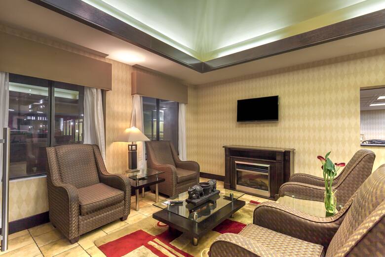 Days Inn - Lebanon hotel lobby in Lebanon, Tennessee