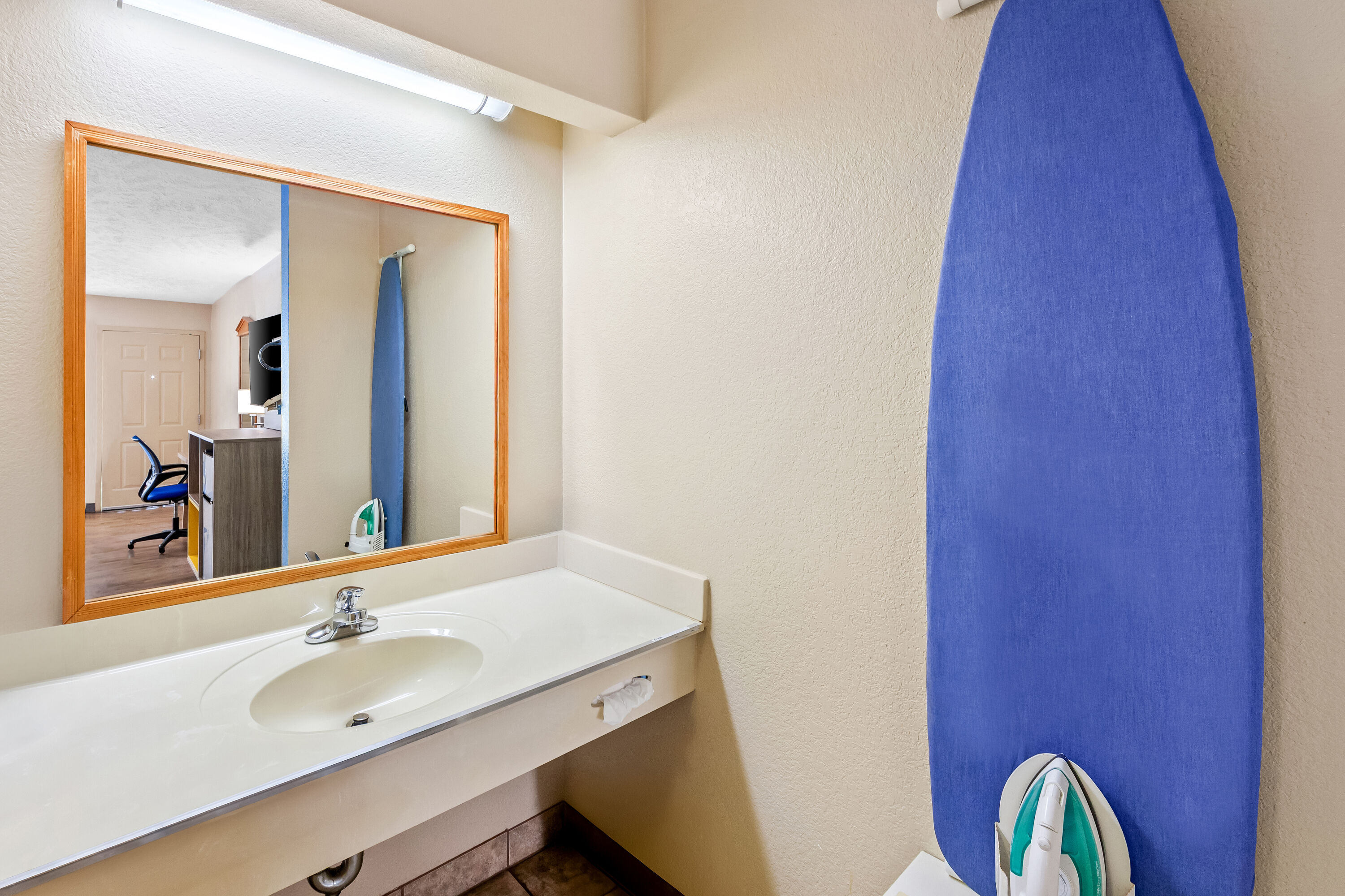 Guest room bath at the Days Inn by Wyndham Lexington in Lexington, Tennessee