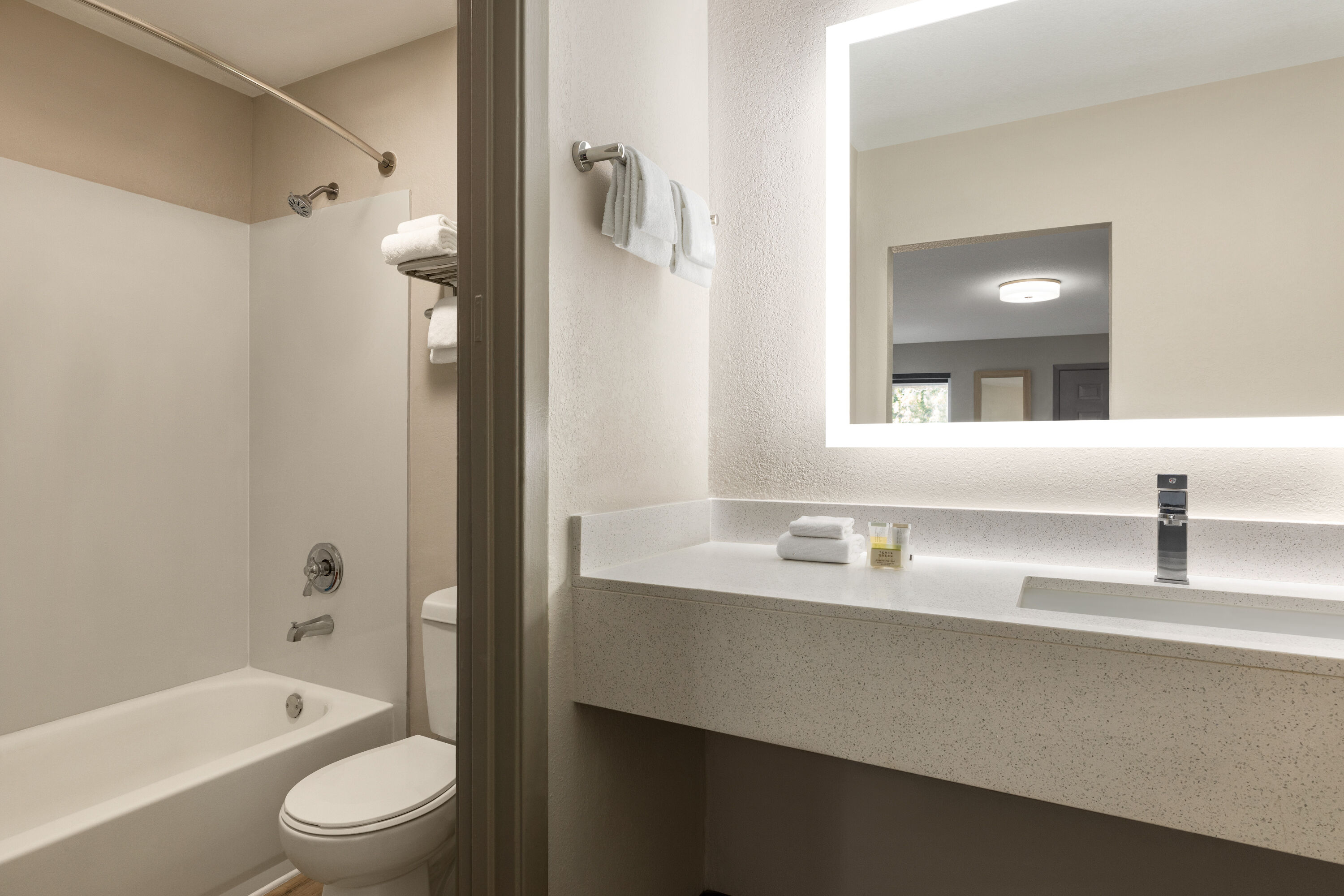 Guest room bath at the Days Inn by Wyndham Memphis at Graceland in Memphis, Tennessee