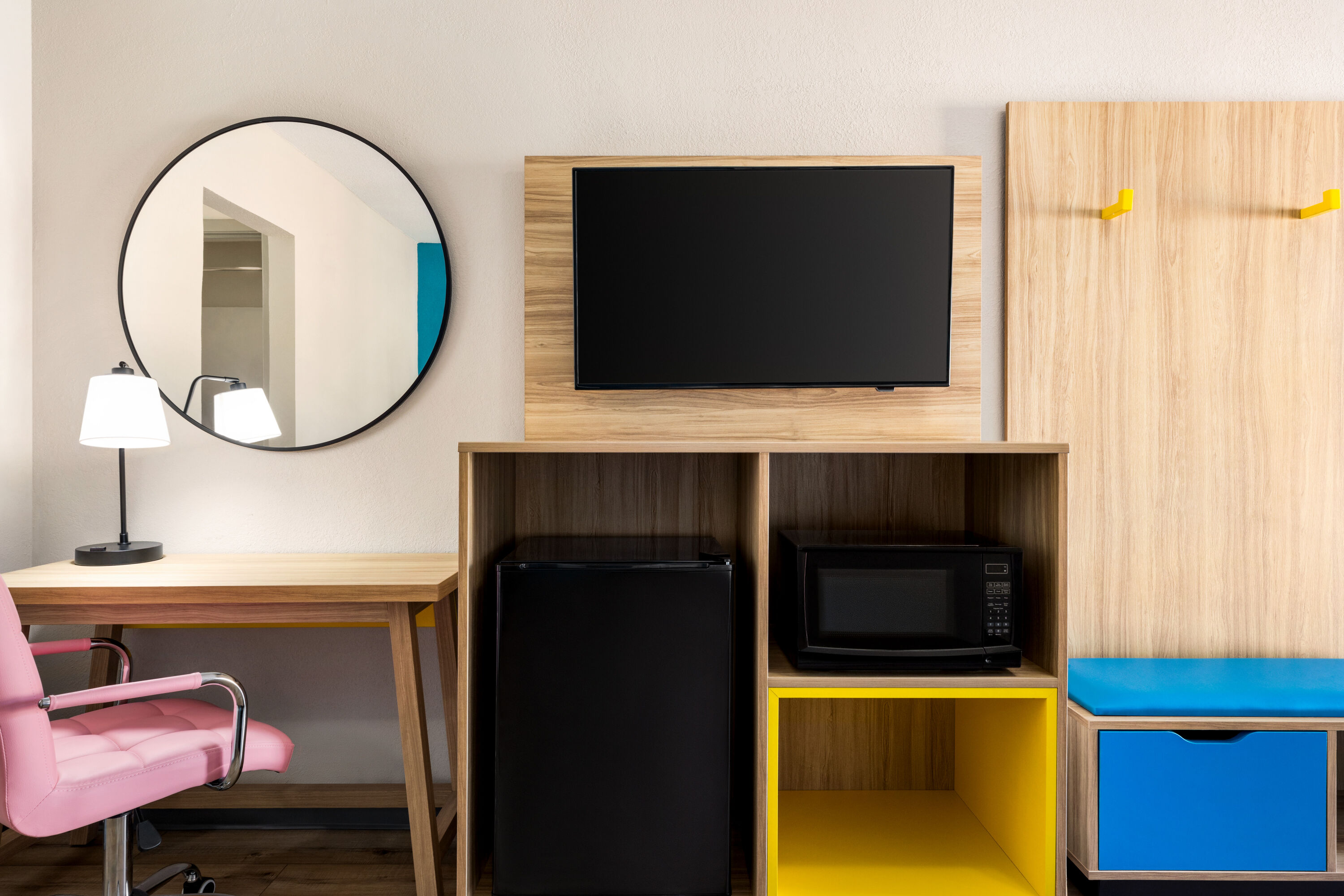 Guest room at the Days Inn by Wyndham Memphis at Graceland in Memphis, Tennessee