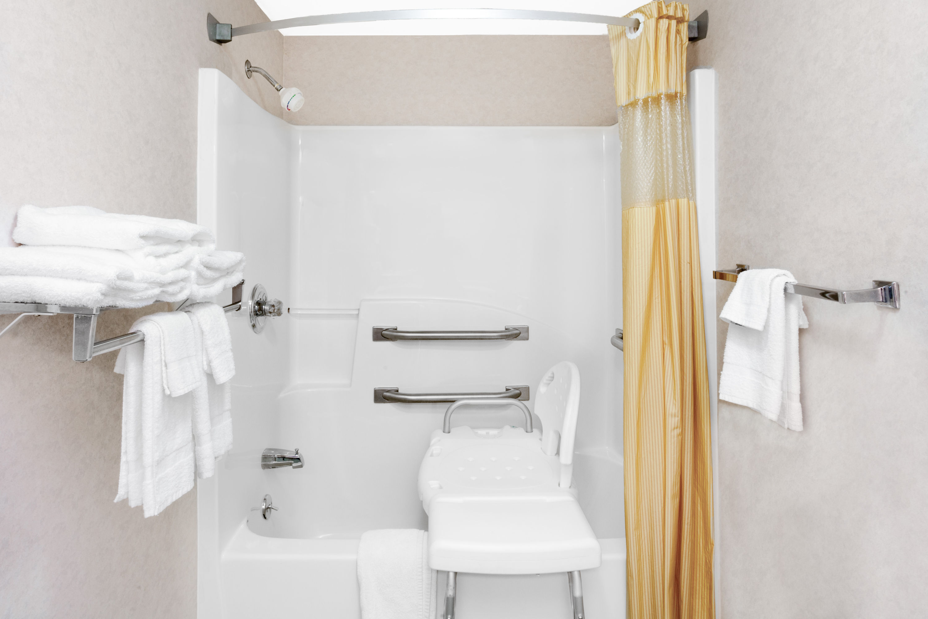 Days Inn By Wyndham Morristown Morristown Tn Hotels