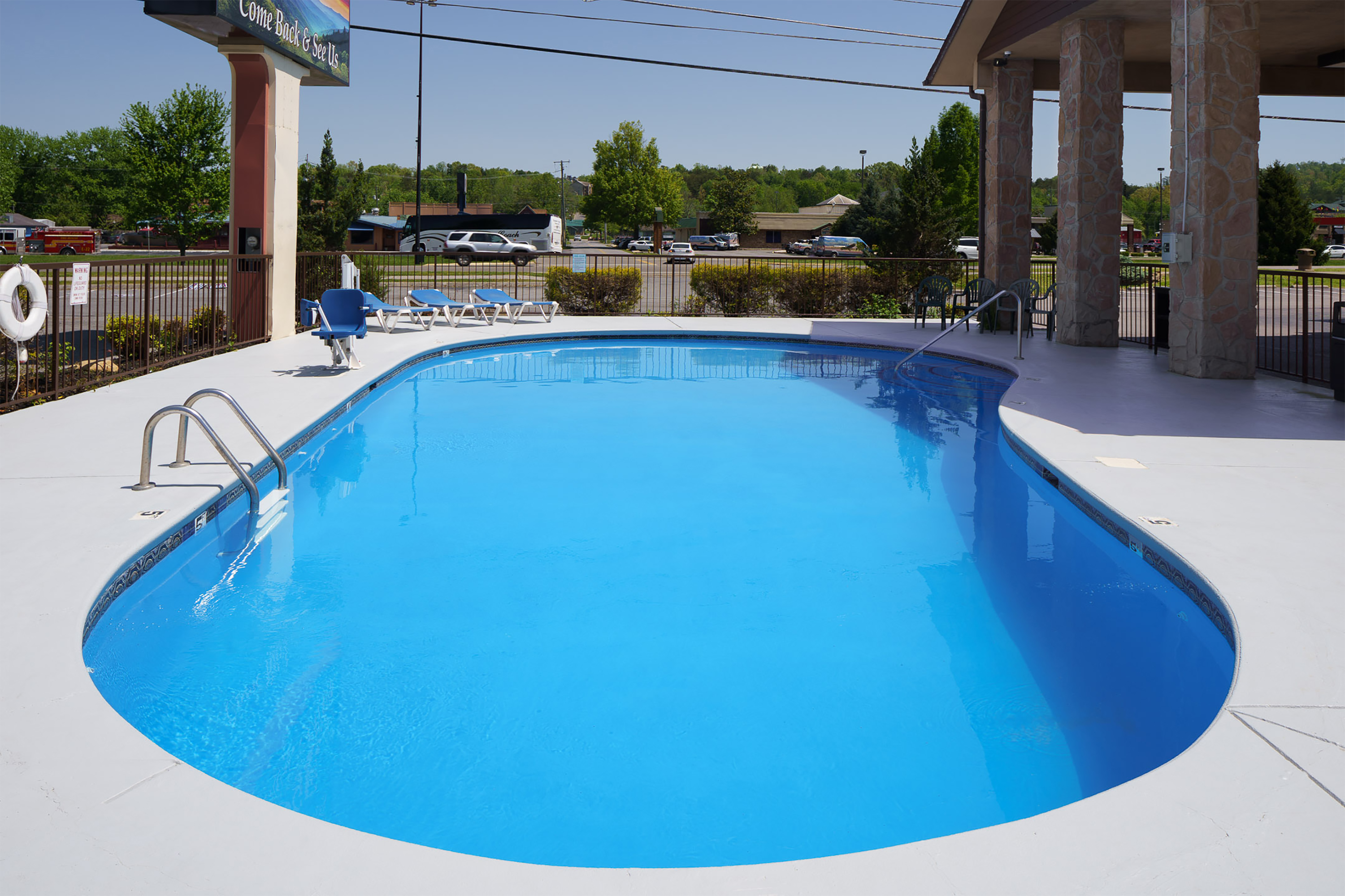 Days Inn By Wyndham Pigeon South Pigeon TN Hotels