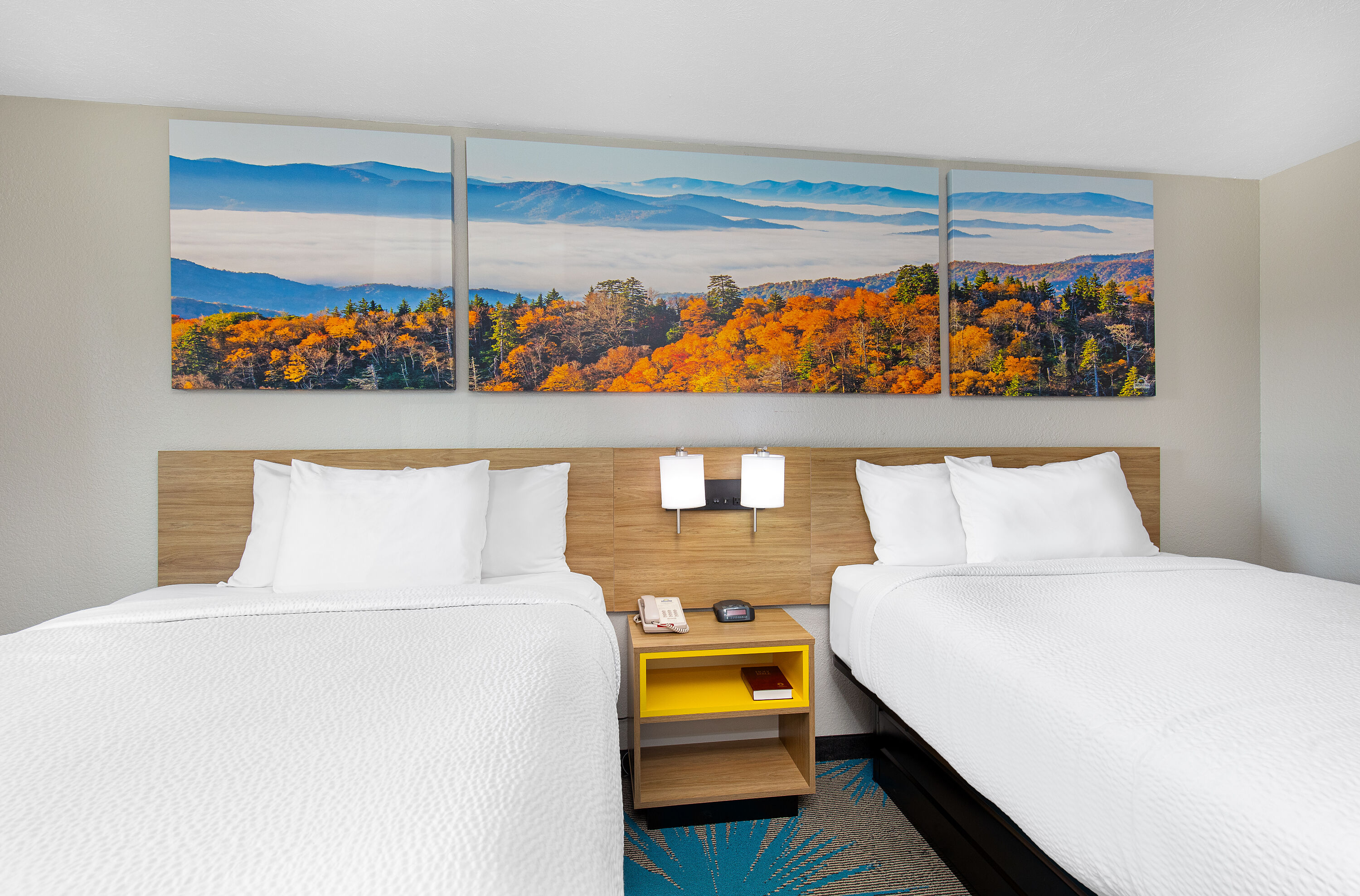 Guest room at the Days Inn by Wyndham Savannah in Savannah, Tennessee