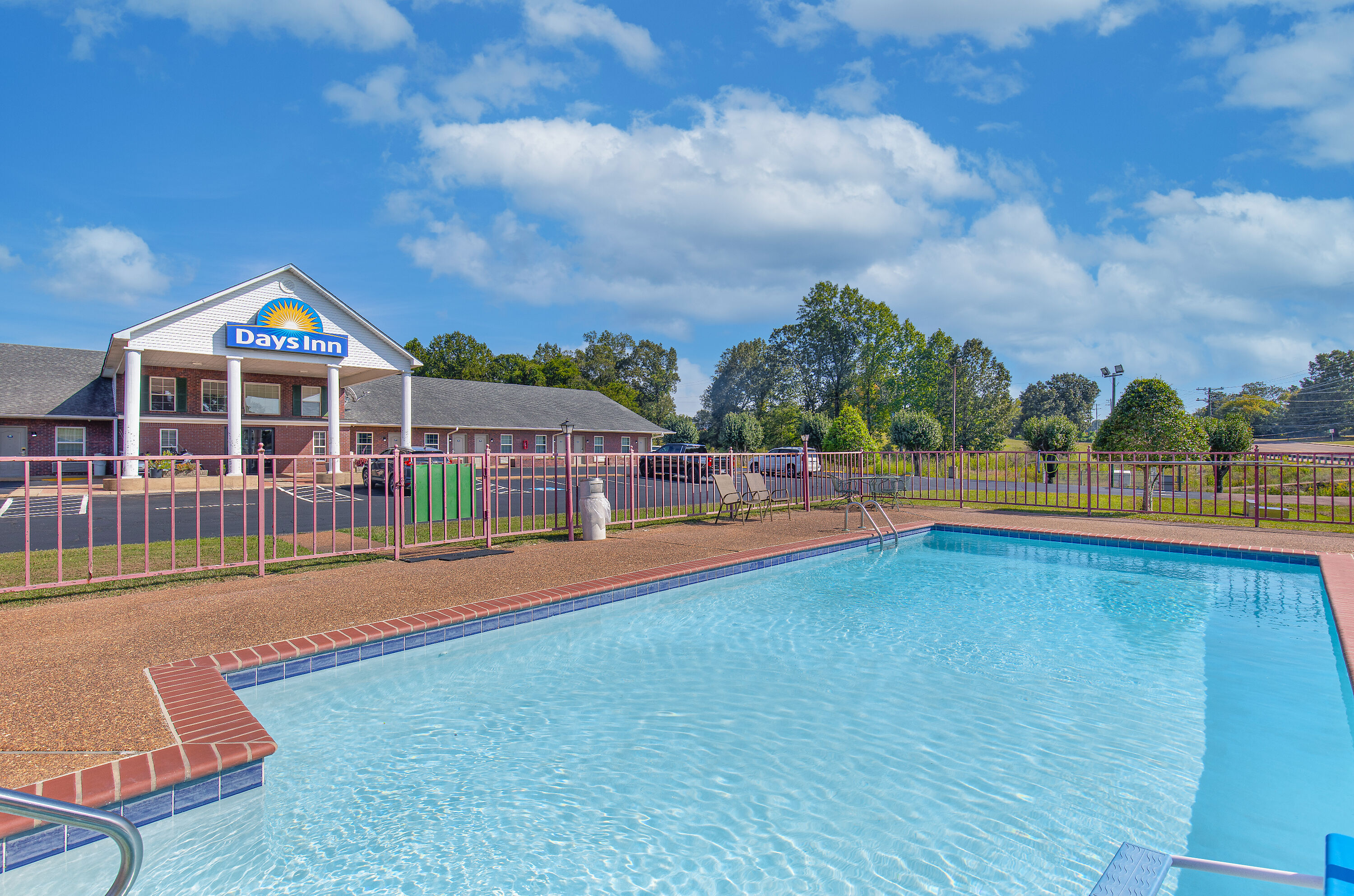 Pool at the Days Inn by Wyndham Savannah in Savannah, Tennessee