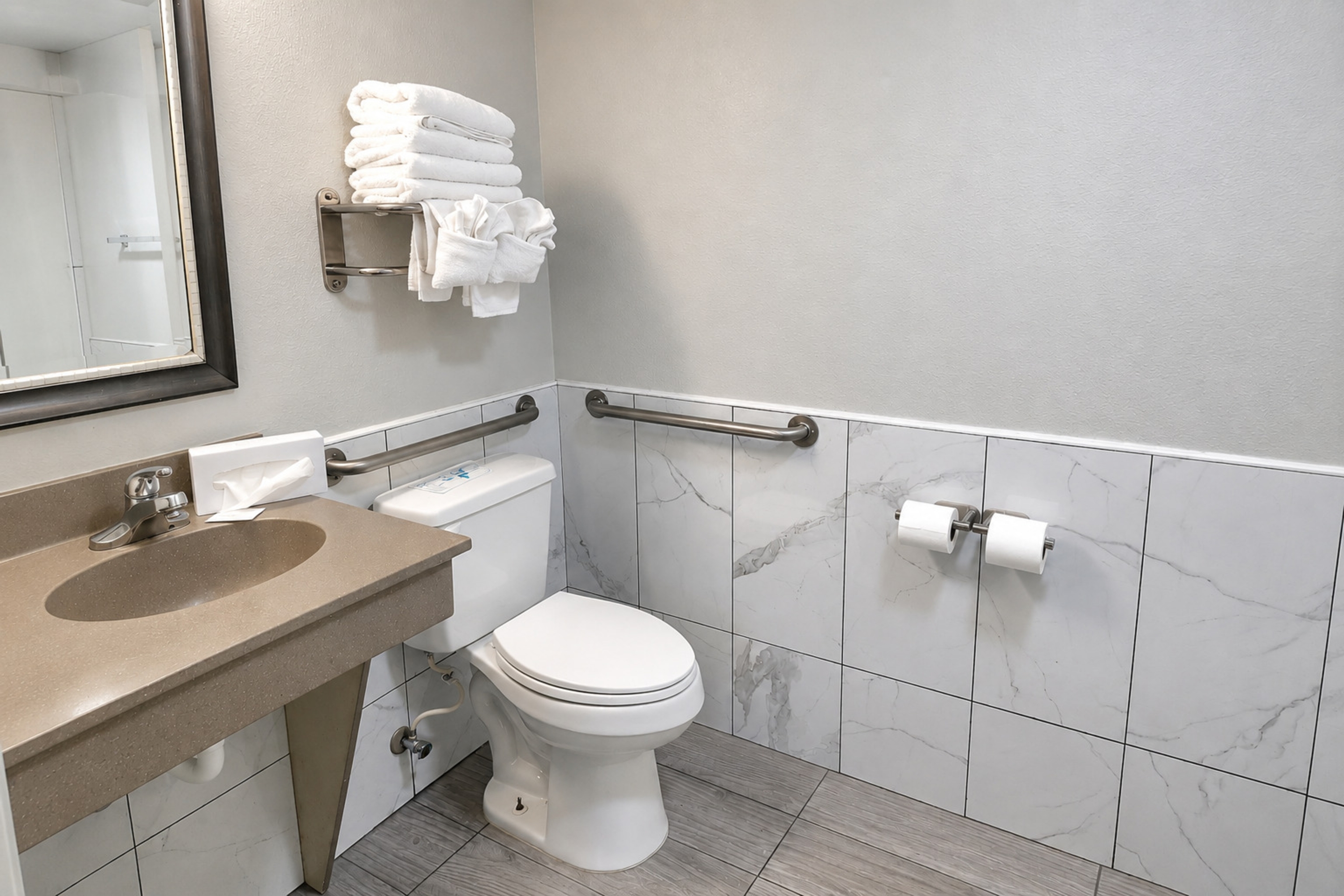 Guest room bath at the Days Inn by Wyndham Apple Valley Pigeon Forge/Sevierville in Sevierville, Tennessee
