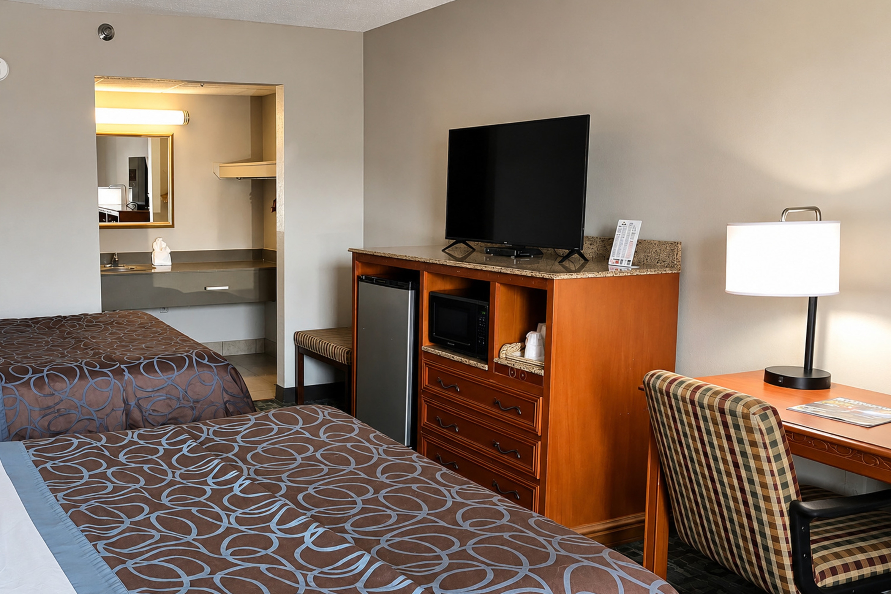 Guest room at the Days Inn by Wyndham Apple Valley Pigeon Forge/Sevierville in Sevierville, Tennessee