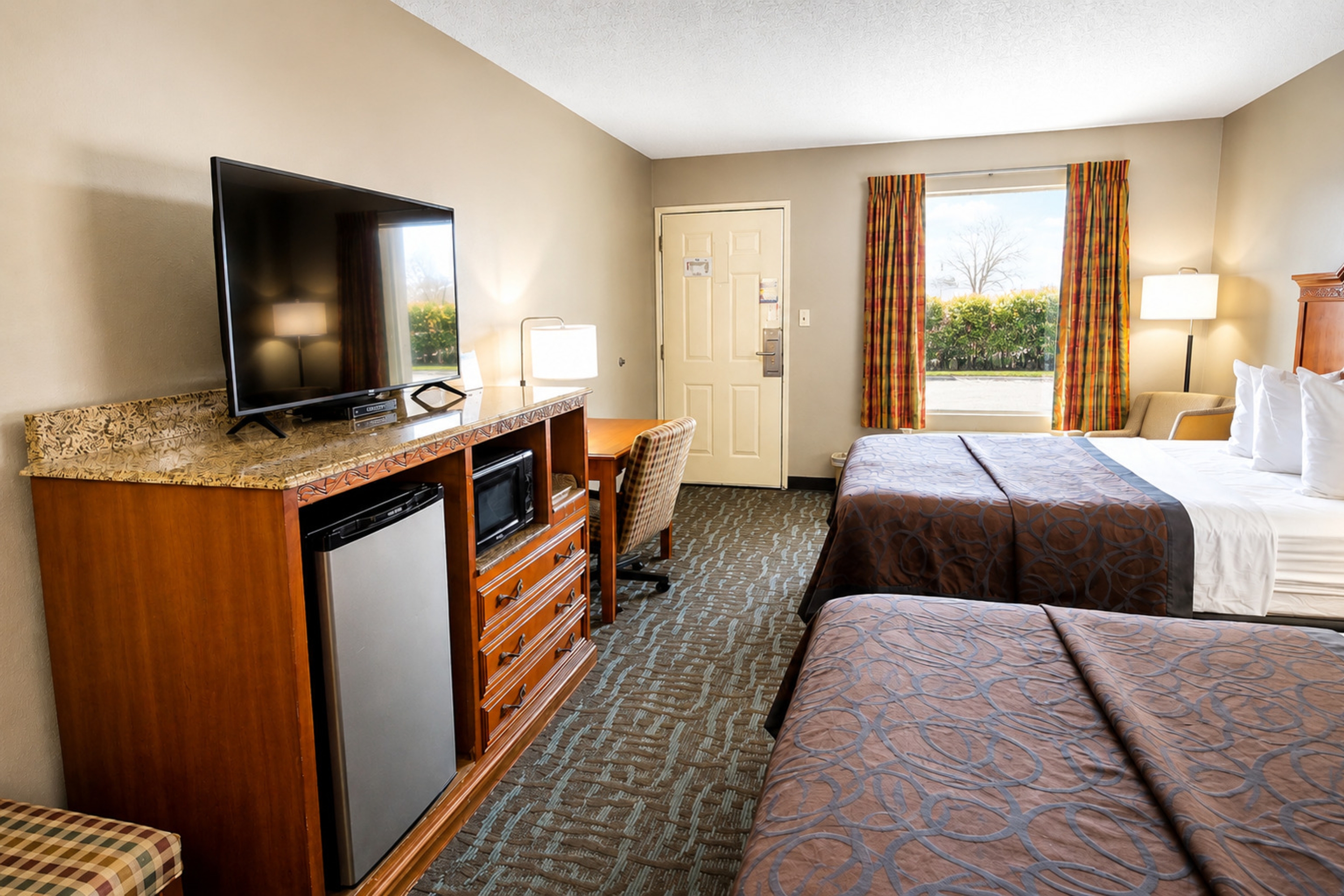 Guest room at the Days Inn by Wyndham Apple Valley Pigeon Forge/Sevierville in Sevierville, Tennessee