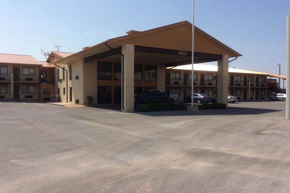 Days Inn By Wyndham Abilene Hotels Tx 79606 2730 Exterior Of Days Inn By Wyndham Abilene Hotel In Texas