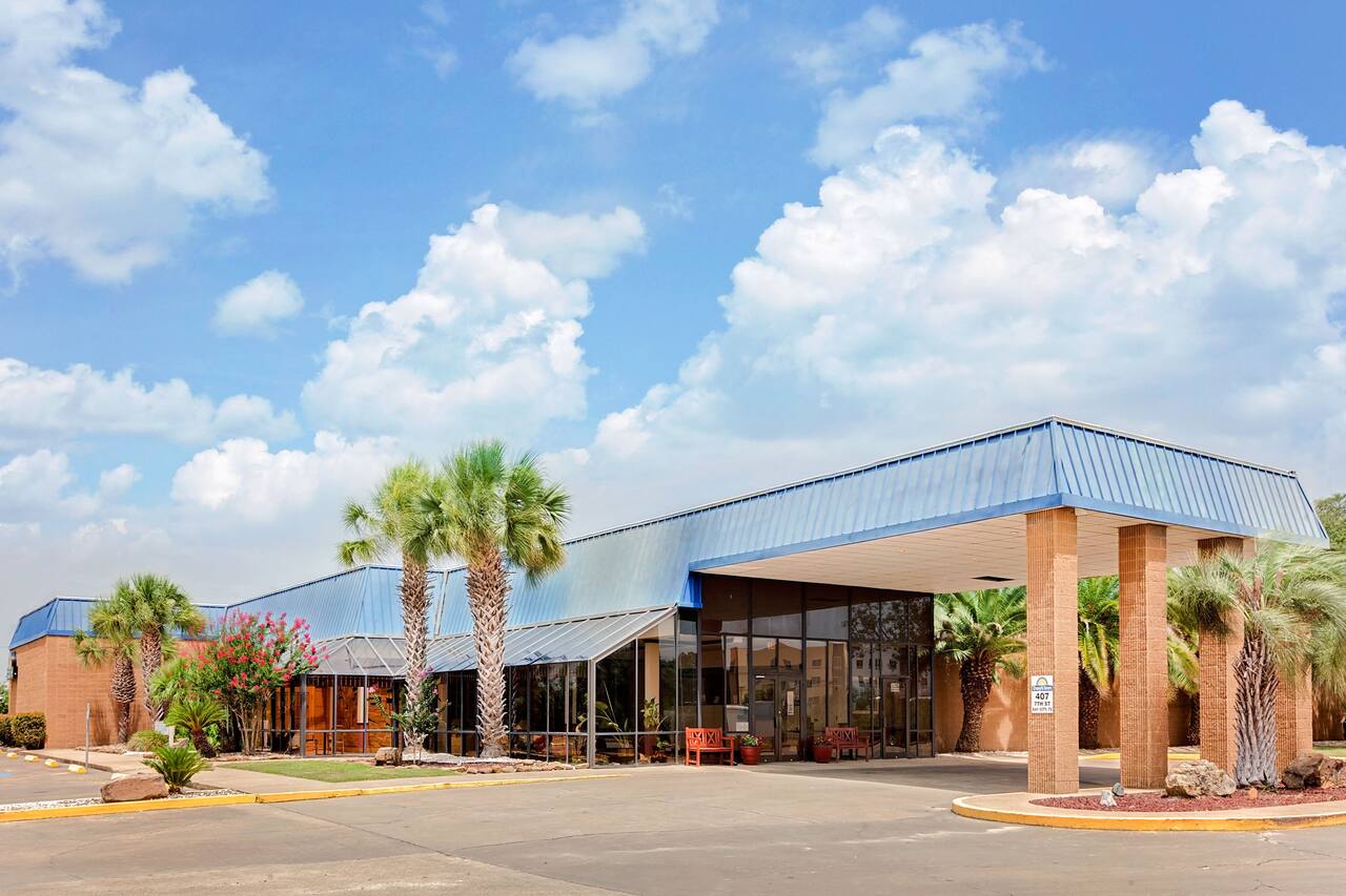 Hotels In Bay City Texas Days Inn Days Inn Bay City