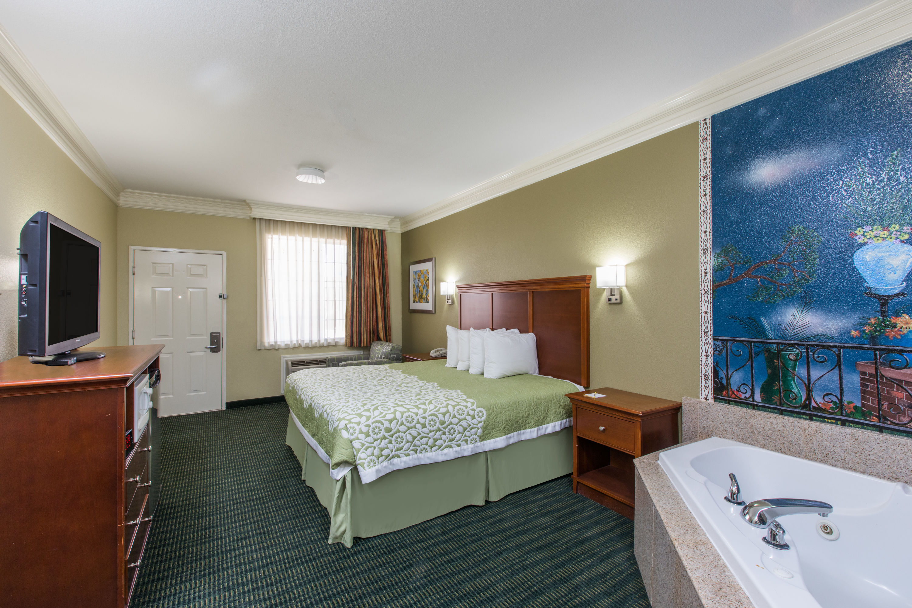 Days Inn & Suites by Wyndham Big Spring suite in Big Spring, Texas