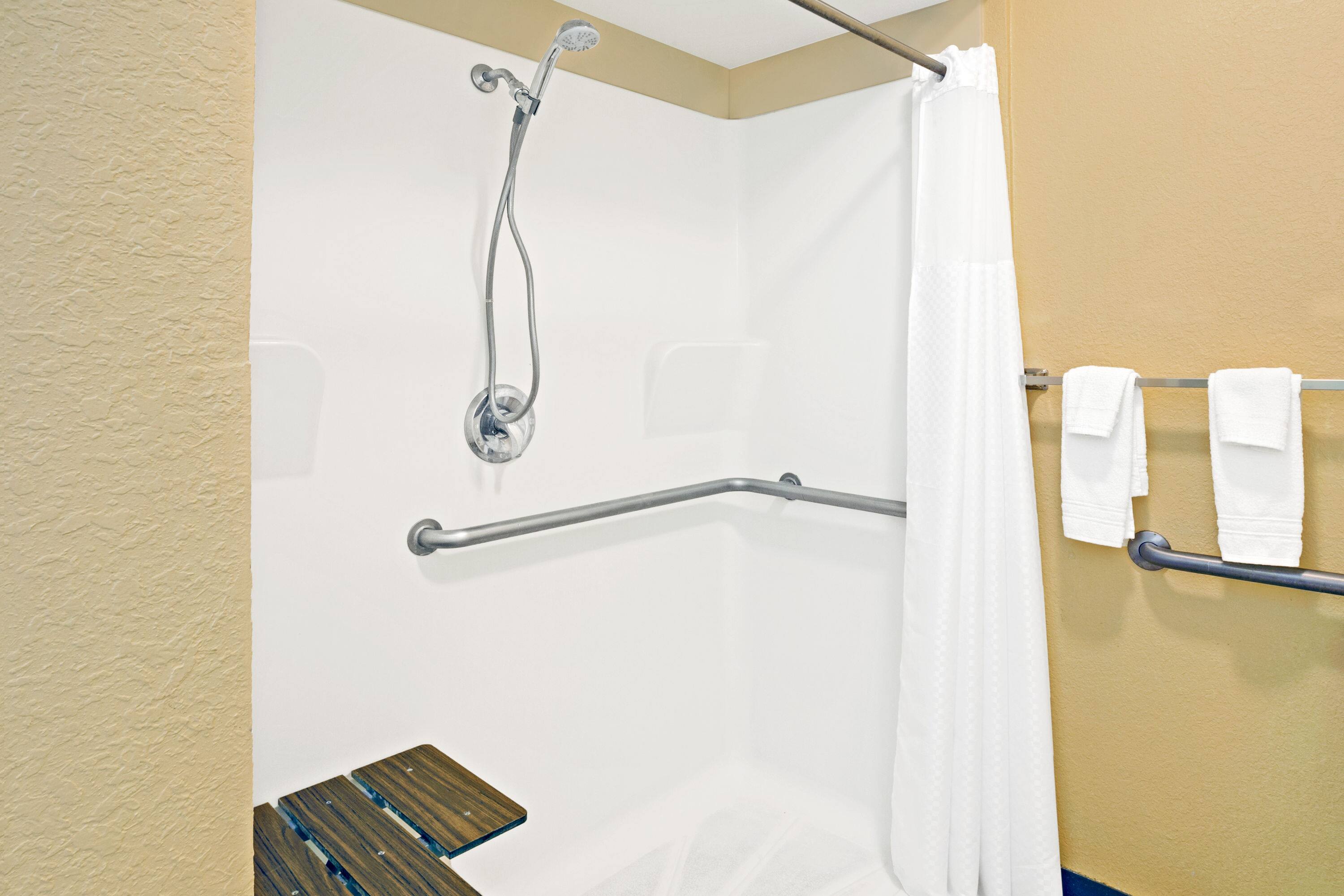 Days Inn By Wyndham Boerne Boerne Tx Hotels - 