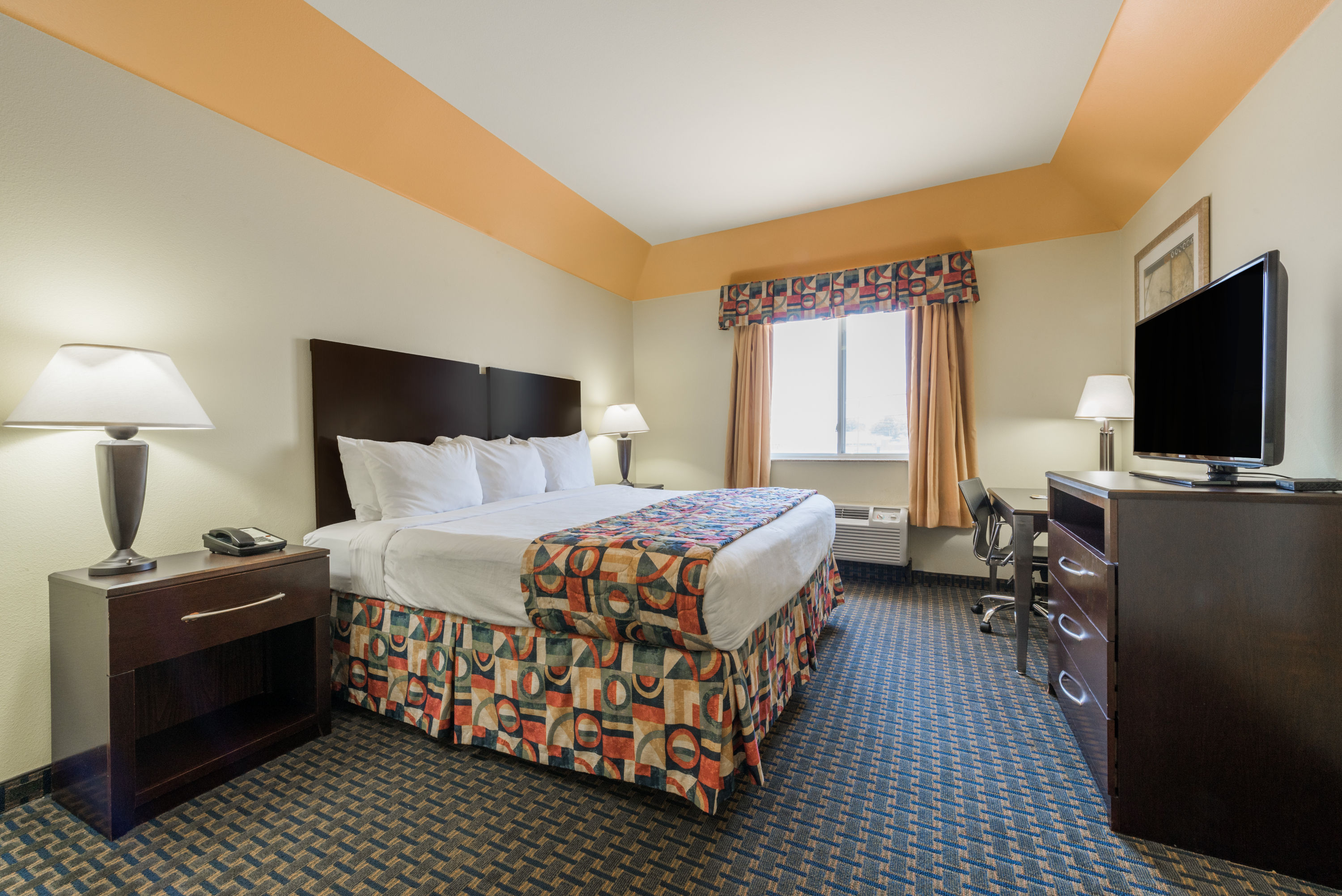 hotels in cleburne tx 76033