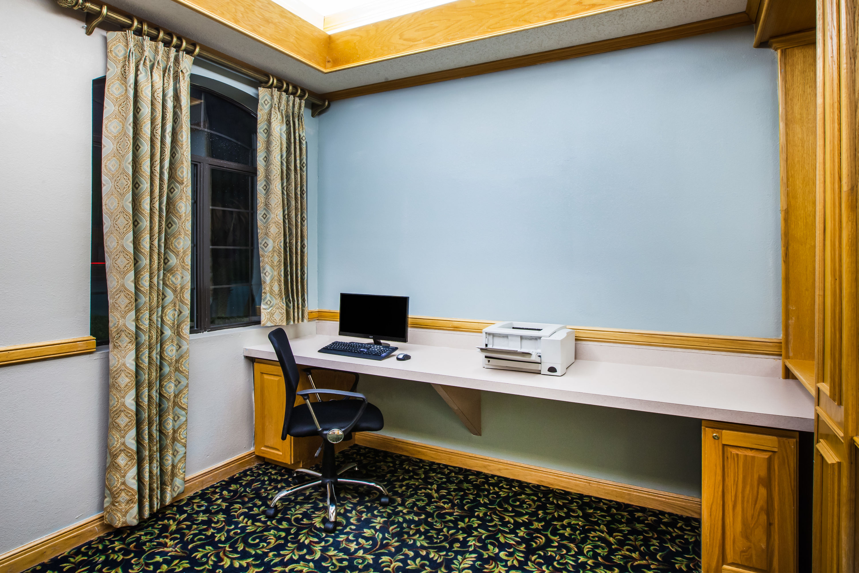 Days Inn Amp Suites By Wyndham Corpus Christi Central