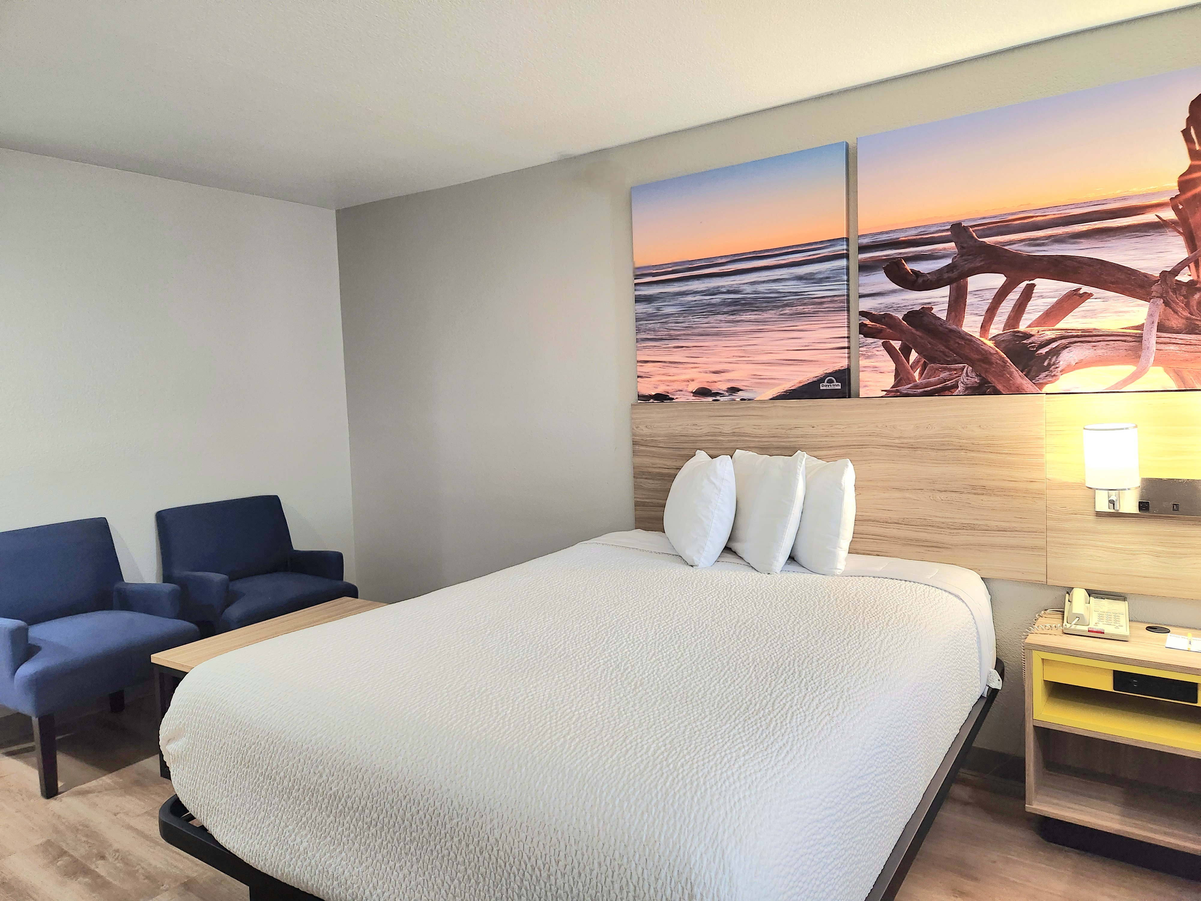 Guest room at the Days Inn & Suites by Wyndham Corpus Christi Central in Corpus Christi, Texas