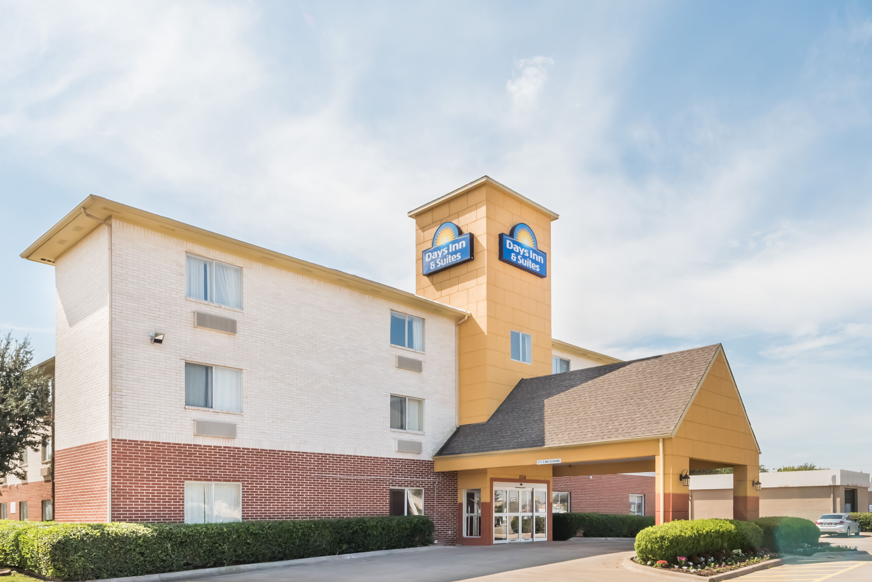 Days Inn Suites By Wyndham Dallas Dallas Tx Hotels